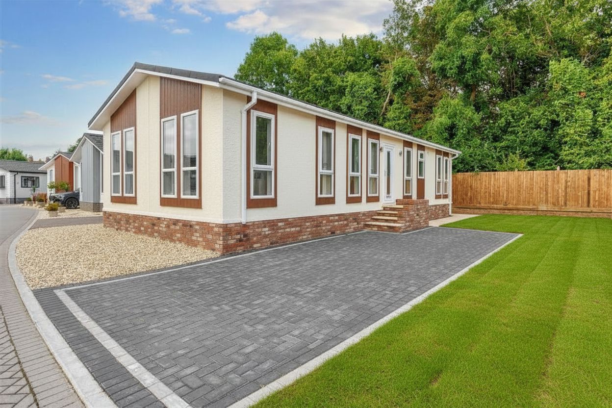 3 bedroom detached park home for sale, Wardens Bungalow, Evesham, WR11