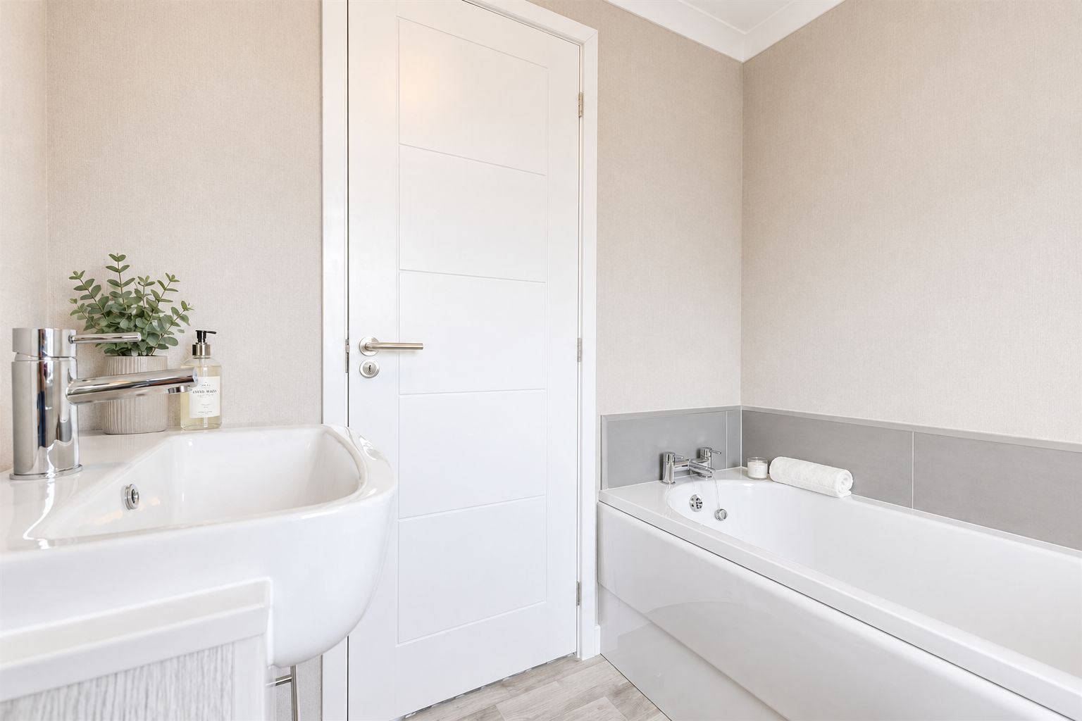 3 bedroom detached park home for sale, Wardens Bungalow, Evesham, WR11
