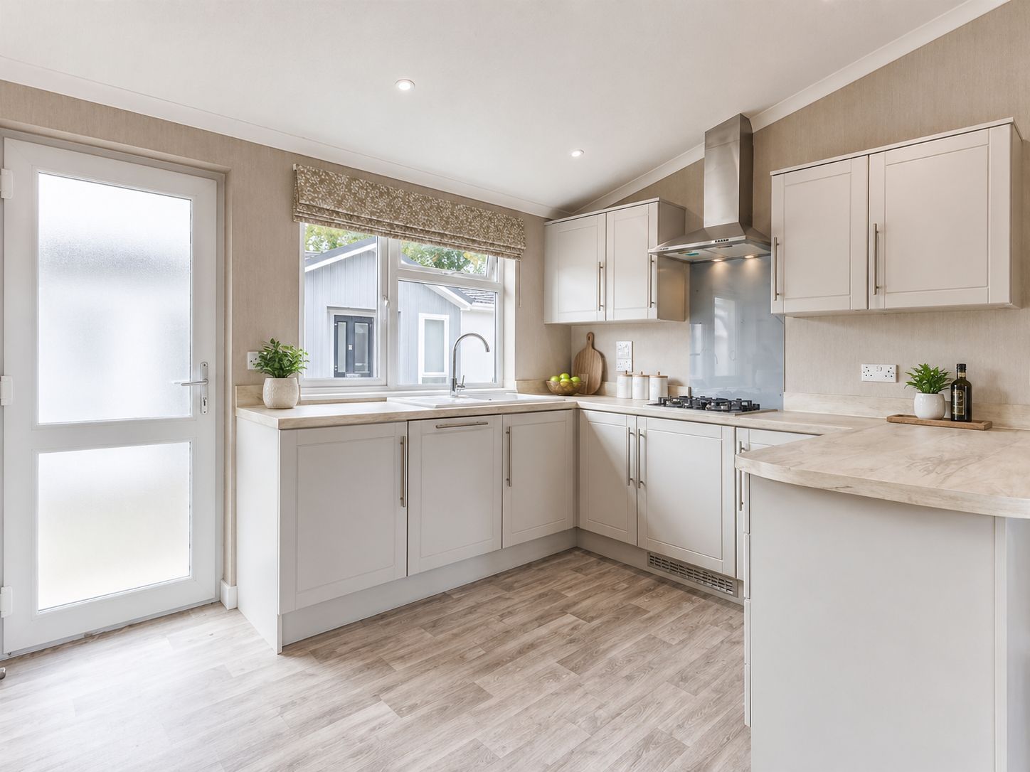3 bedroom detached park home for sale, Wardens Bungalow, Evesham, WR11