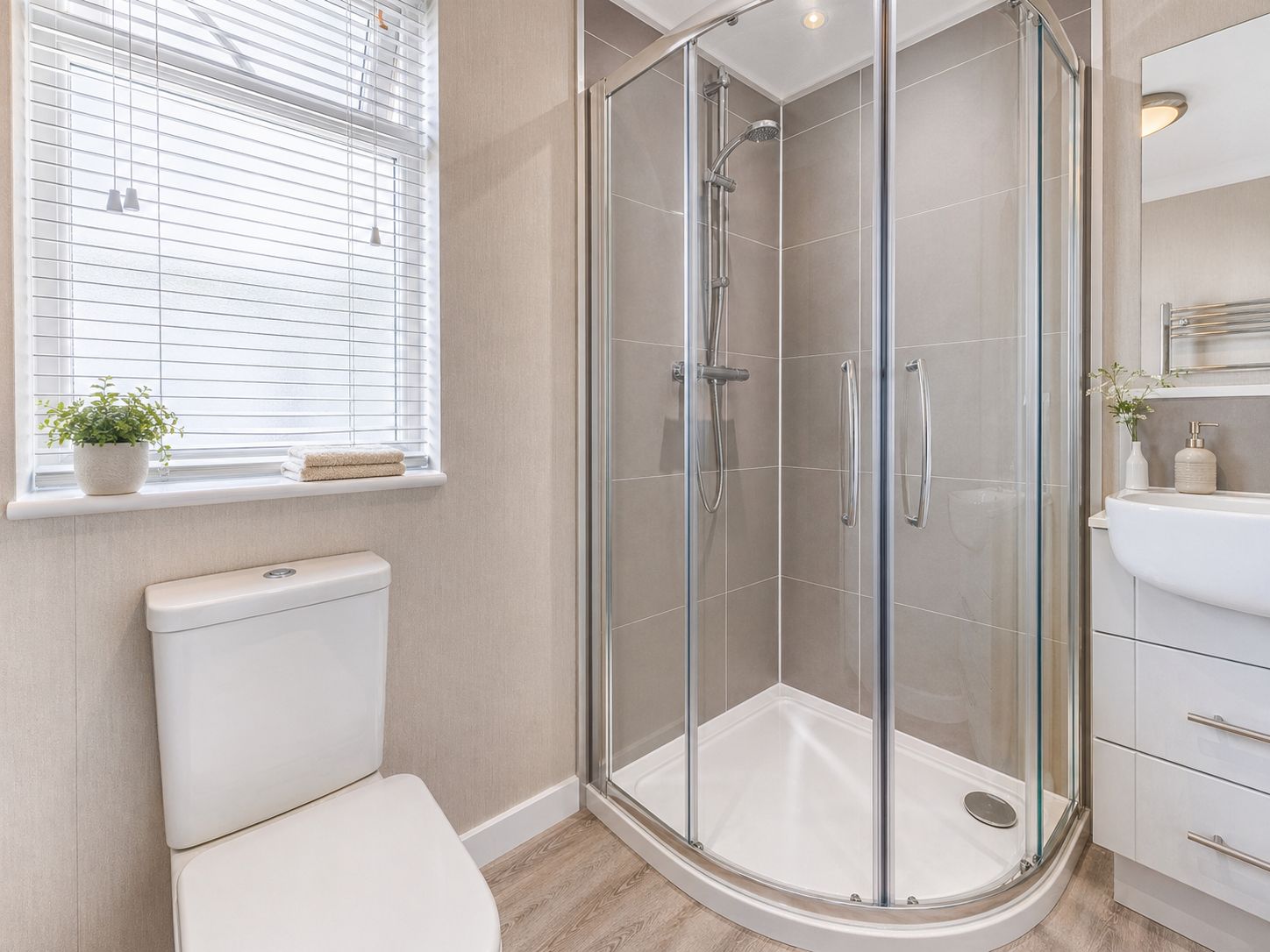 3 bedroom detached park home for sale, Wardens Bungalow, Evesham, WR11