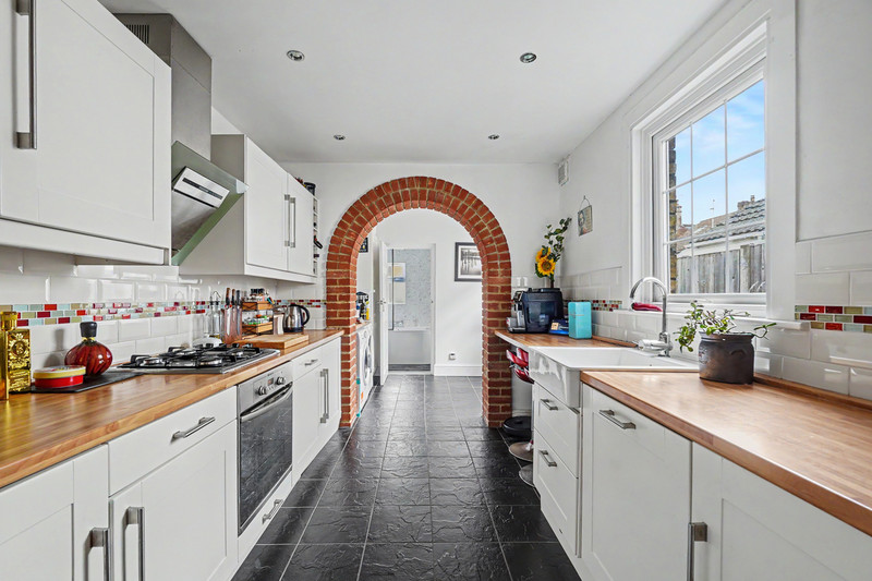 3 bedroom for sale, Park Road, Sittingbourne, ME10