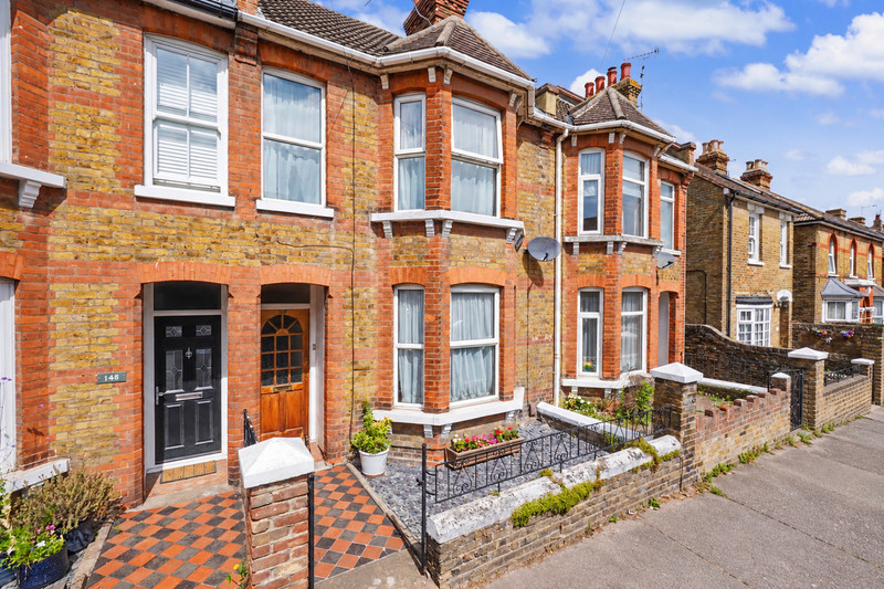 3 bedroom for sale, Park Road, Sittingbourne, ME10