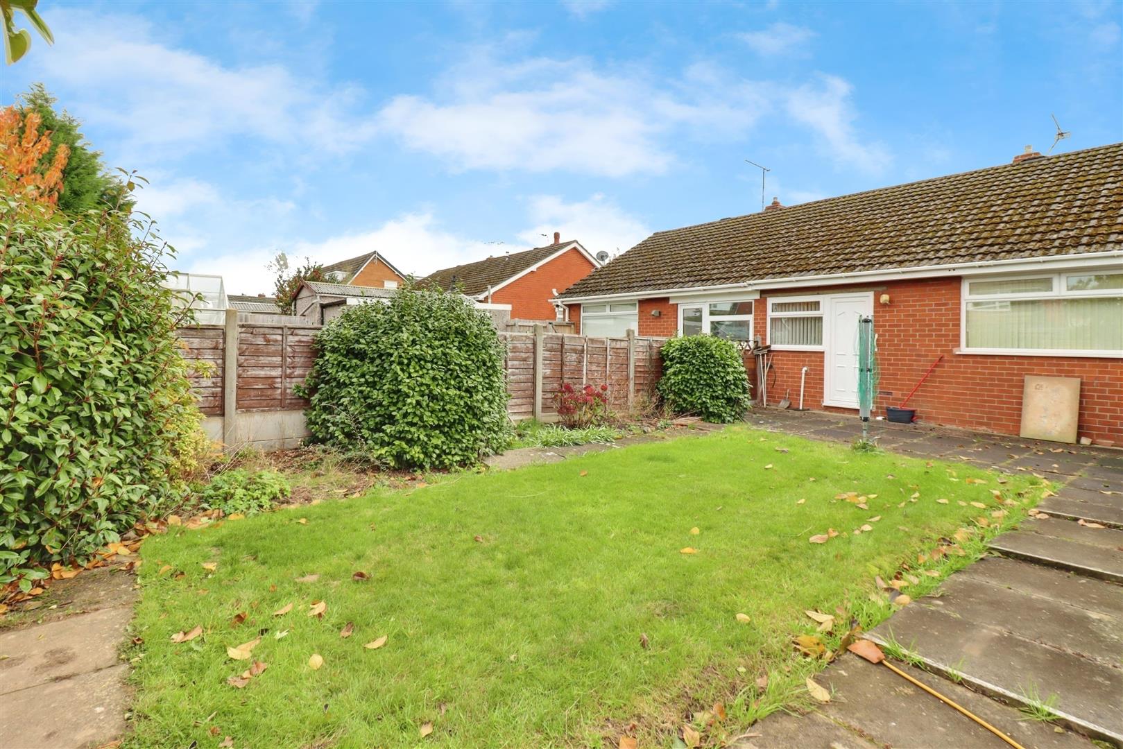 2 bedroom house for sale, Campbell Close, Crewe, CW1, photo 3
