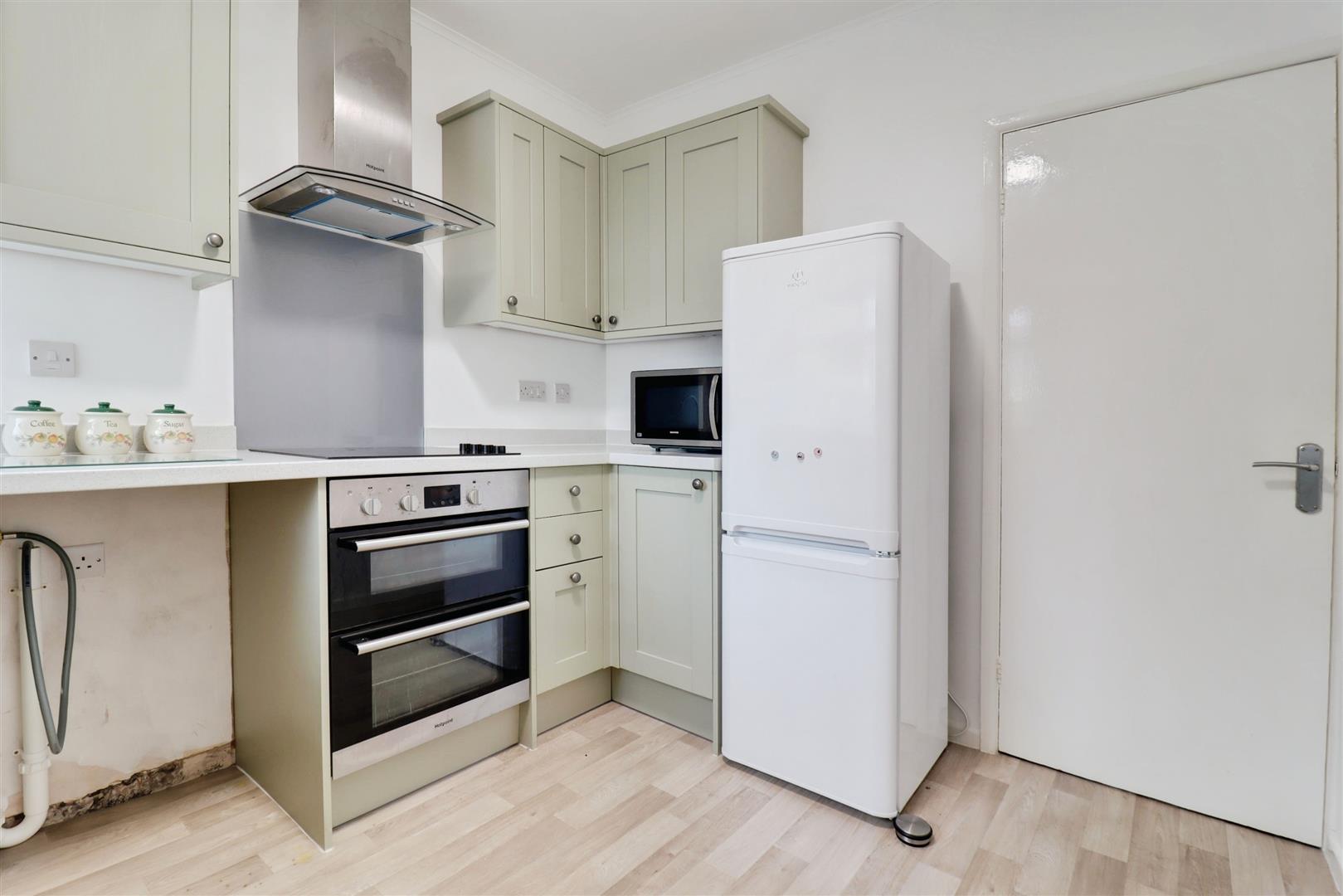 2 bedroom house for sale, Campbell Close, Crewe, CW1, photo 8 of 16