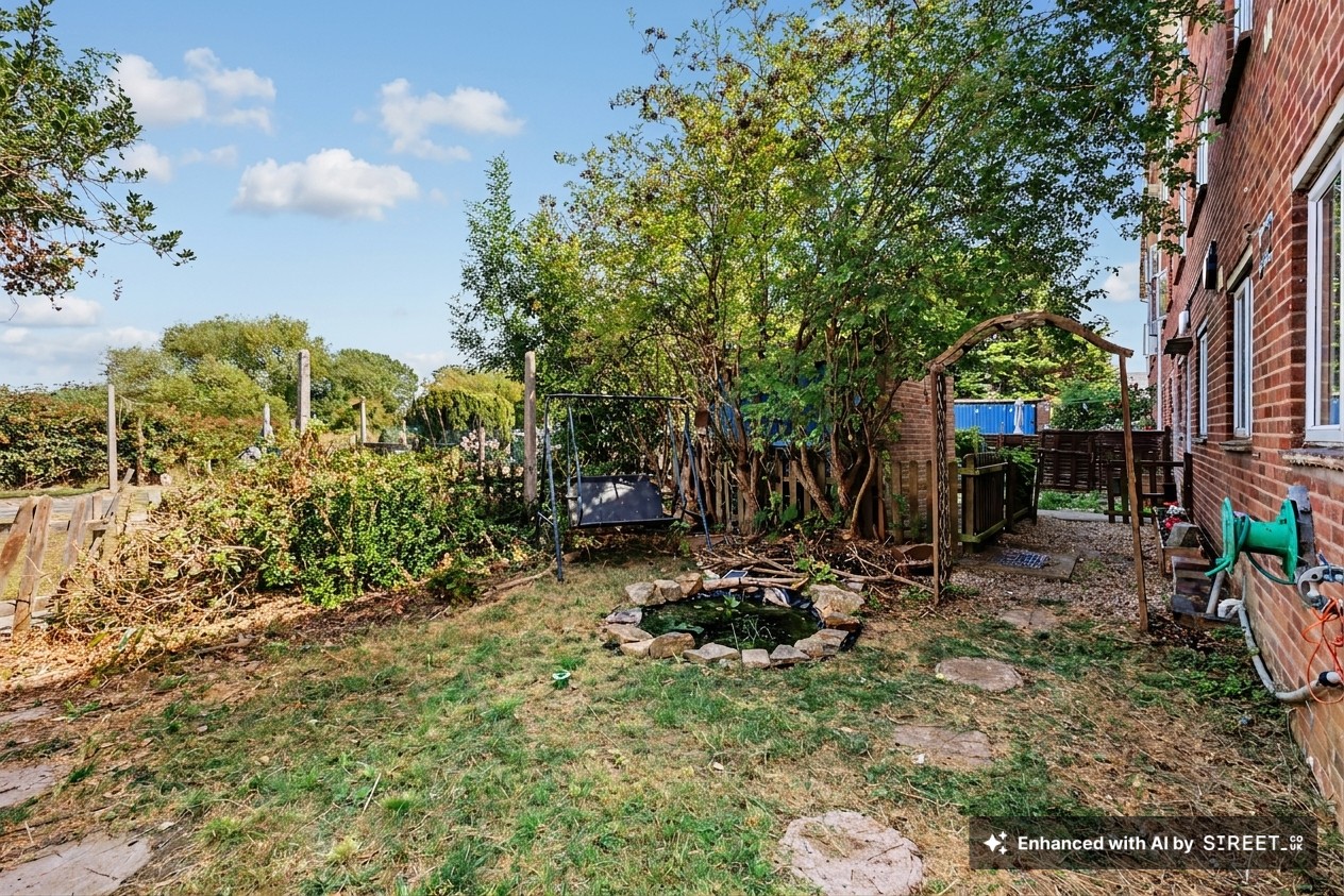 2 bedroom flat for sale, St. Swithins Drive, Stratford-Upon-Avon, CV37