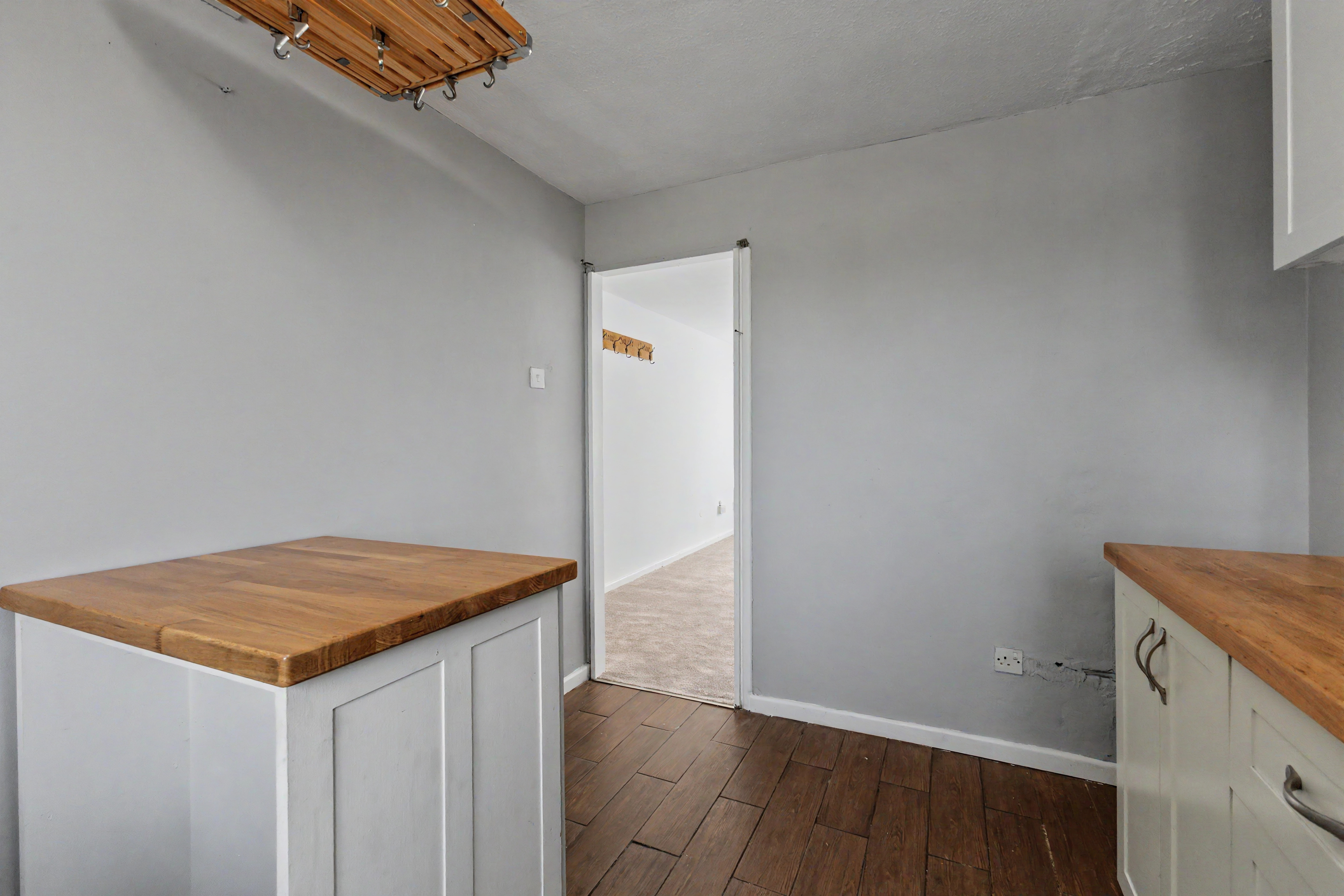 2 bedroom flat for sale, St. Swithins Drive, Stratford-Upon-Avon, CV37