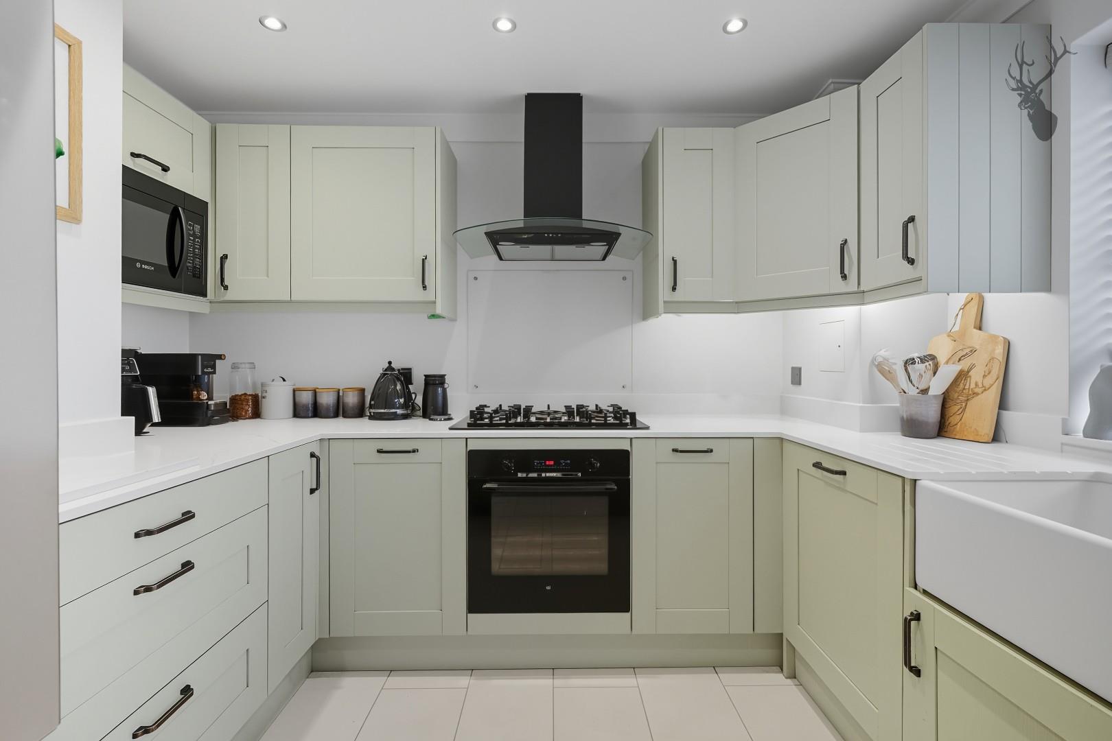 2 bedroom mid-terraced house for sale, Abridge Mews Market Place, Romford, RM4, photo 2