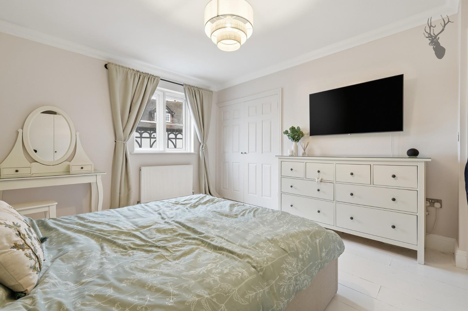 2 bedroom mid-terraced house for sale, Abridge Mews Market Place, Romford, RM4, photo 12 of 19