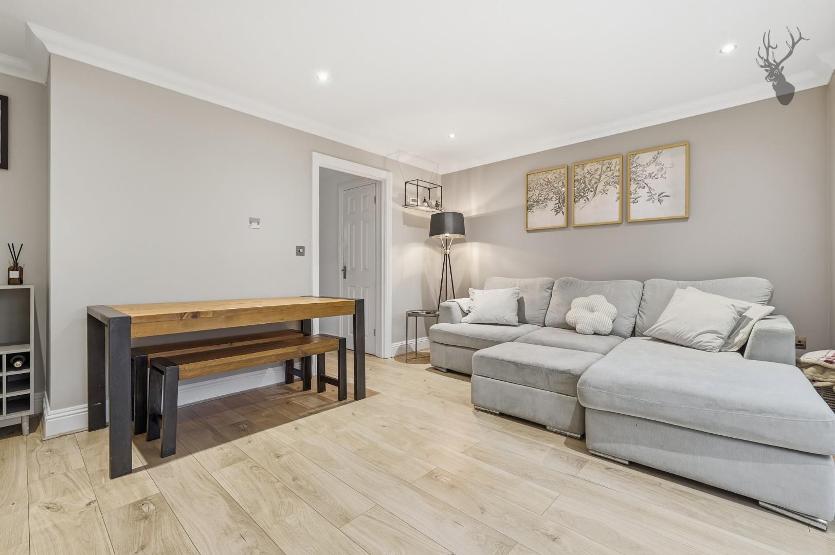 2 bedroom mid-terraced house for sale, Abridge Mews Market Place, Romford, RM4, photo 3
