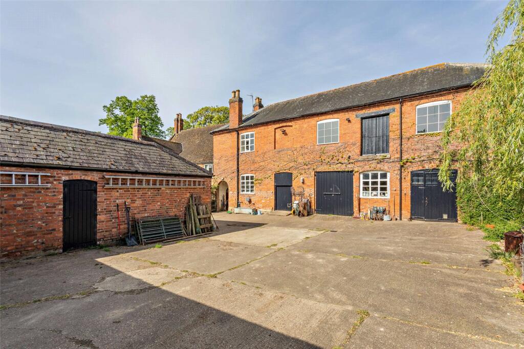 6 bedroom detached house for sale, Manor Farm, Market Harborough, LE16