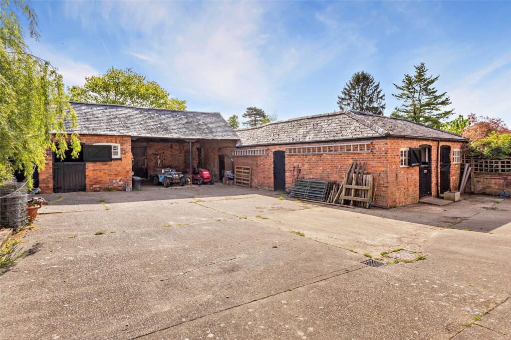 6 bedroom detached house for sale, Manor Farm, Market Harborough, LE16