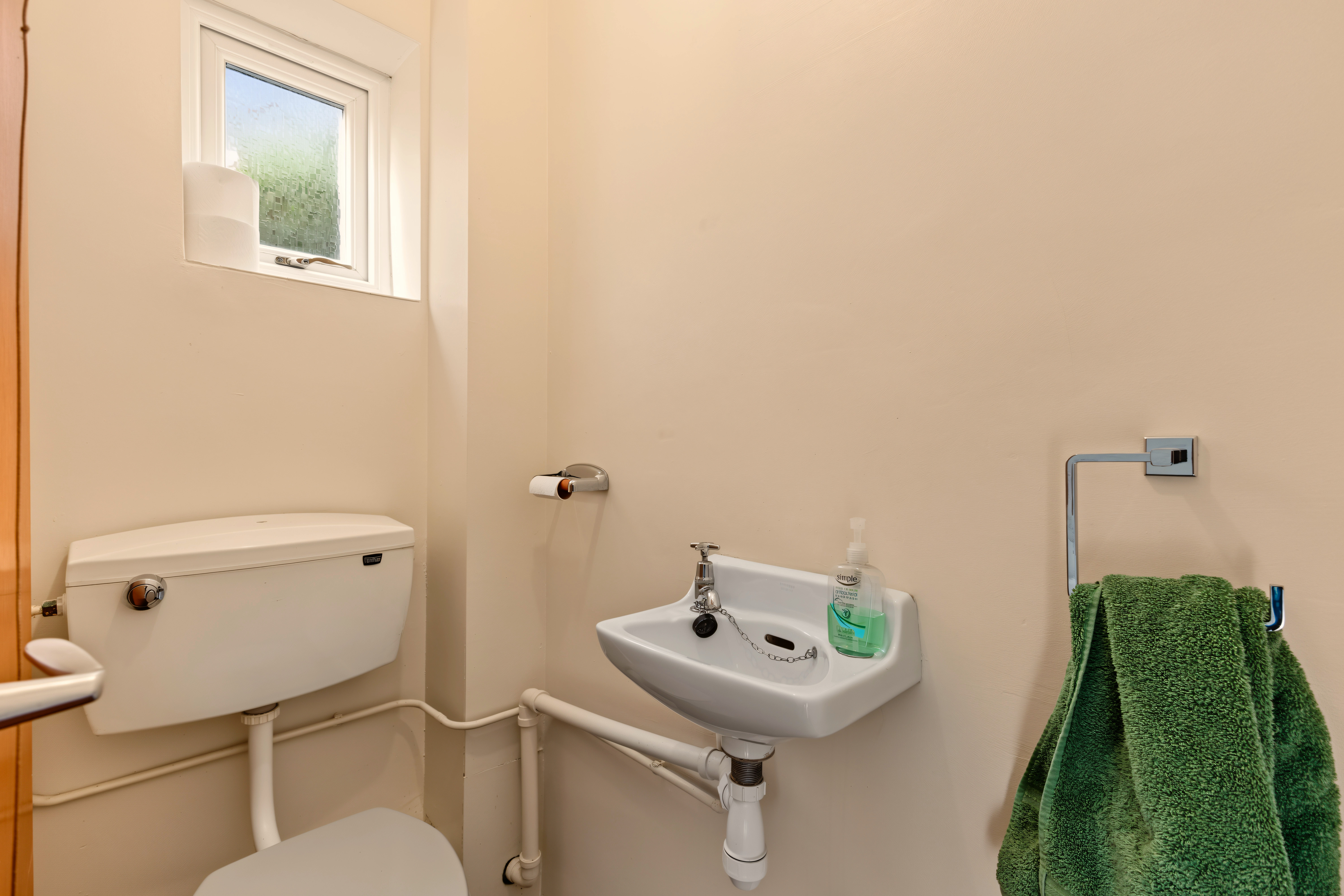 4 bedroom semi detached house for sale, Beech Avenue, Pershore, WR10
