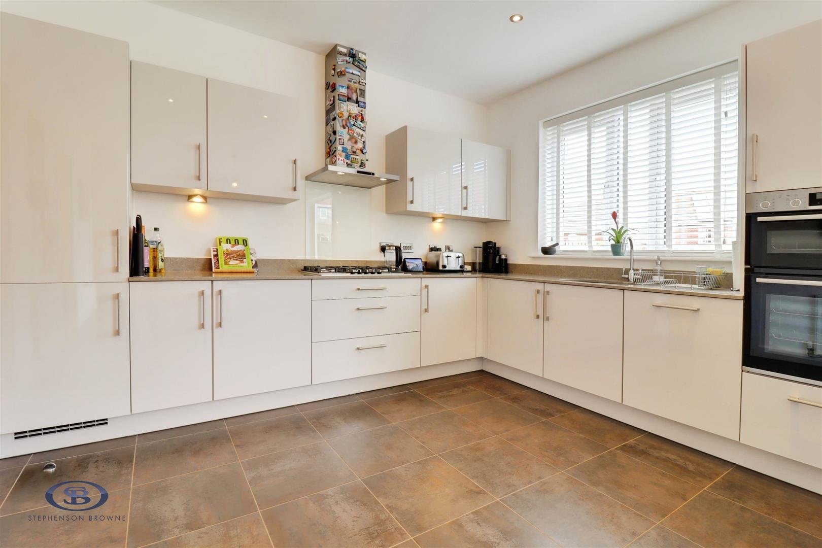 5 bedroom house for sale, Fieldfare Way, Sandbach, CW11, photo 13 of 20
