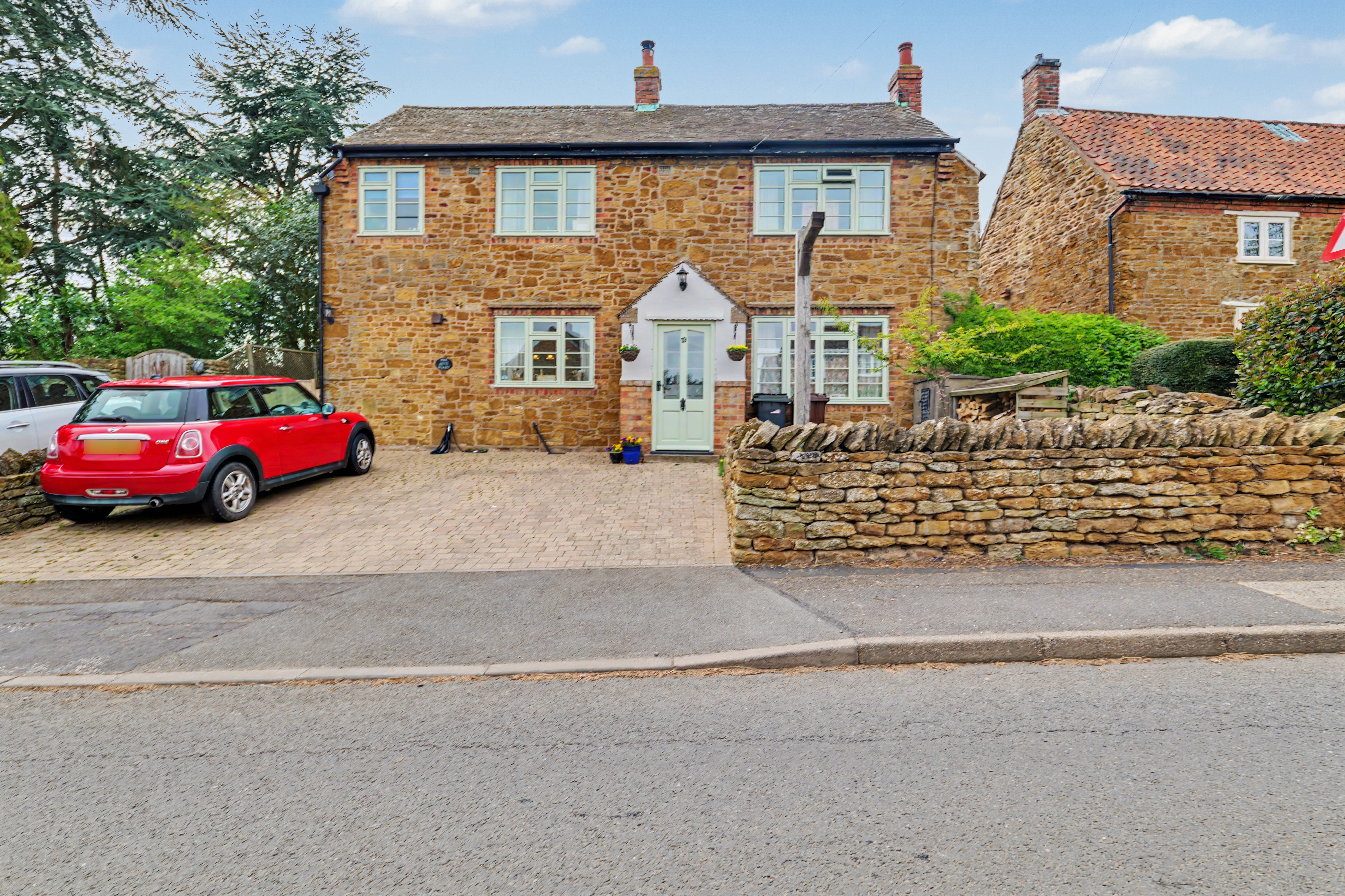 4 bedroom semi detached cottage for sale, King Street, Melton Mowbray, LE14
