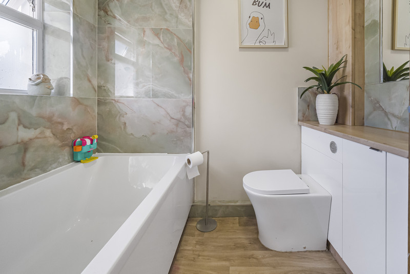 4 bedroom for sale, Oakfield Road, Cwmbran, NP44