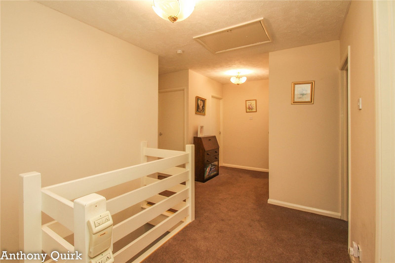 5 bedroom for sale, Lionel Road, Canvey Island, Essex, SS8, photo 2