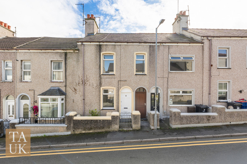 2 bedroom for sale, Station Street, Holyhead, LL65, photo 1