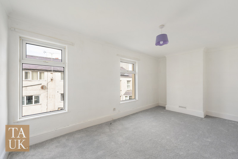 2 bedroom for sale, Station Street, Holyhead, LL65, photo 8 of 14