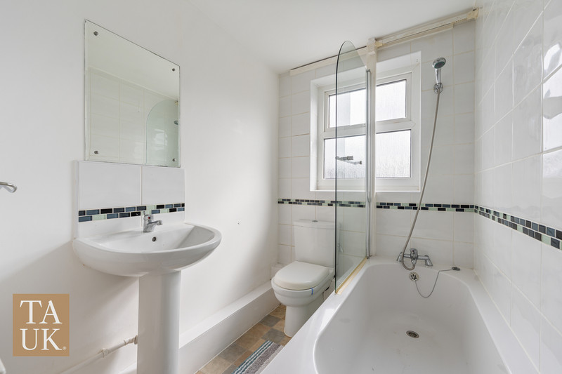 2 bedroom for sale, Station Street, Holyhead, LL65, photo 10 of 14