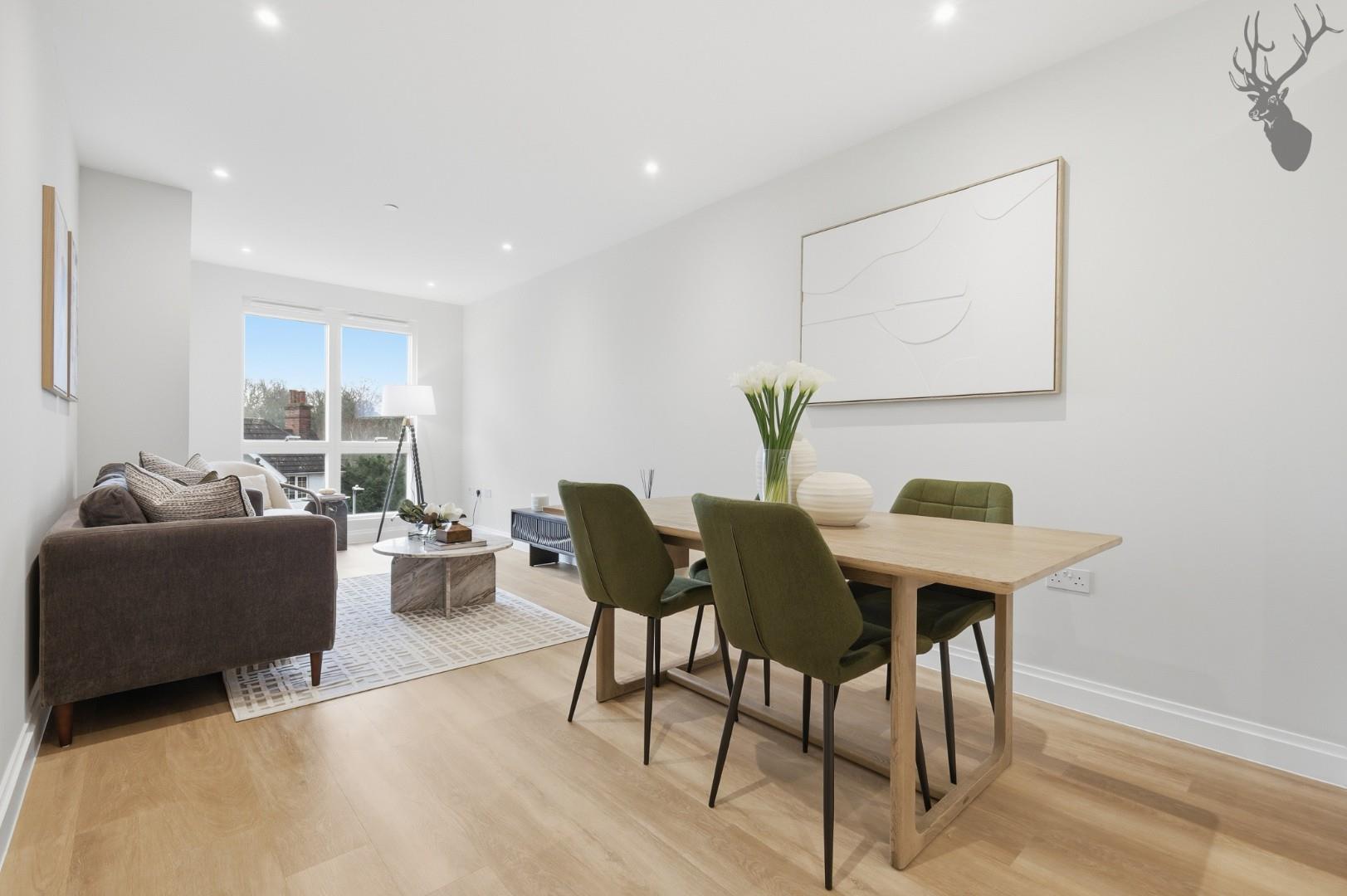 2 bedroom apartment for sale, High Road, Chigwell, IG7, photo 5