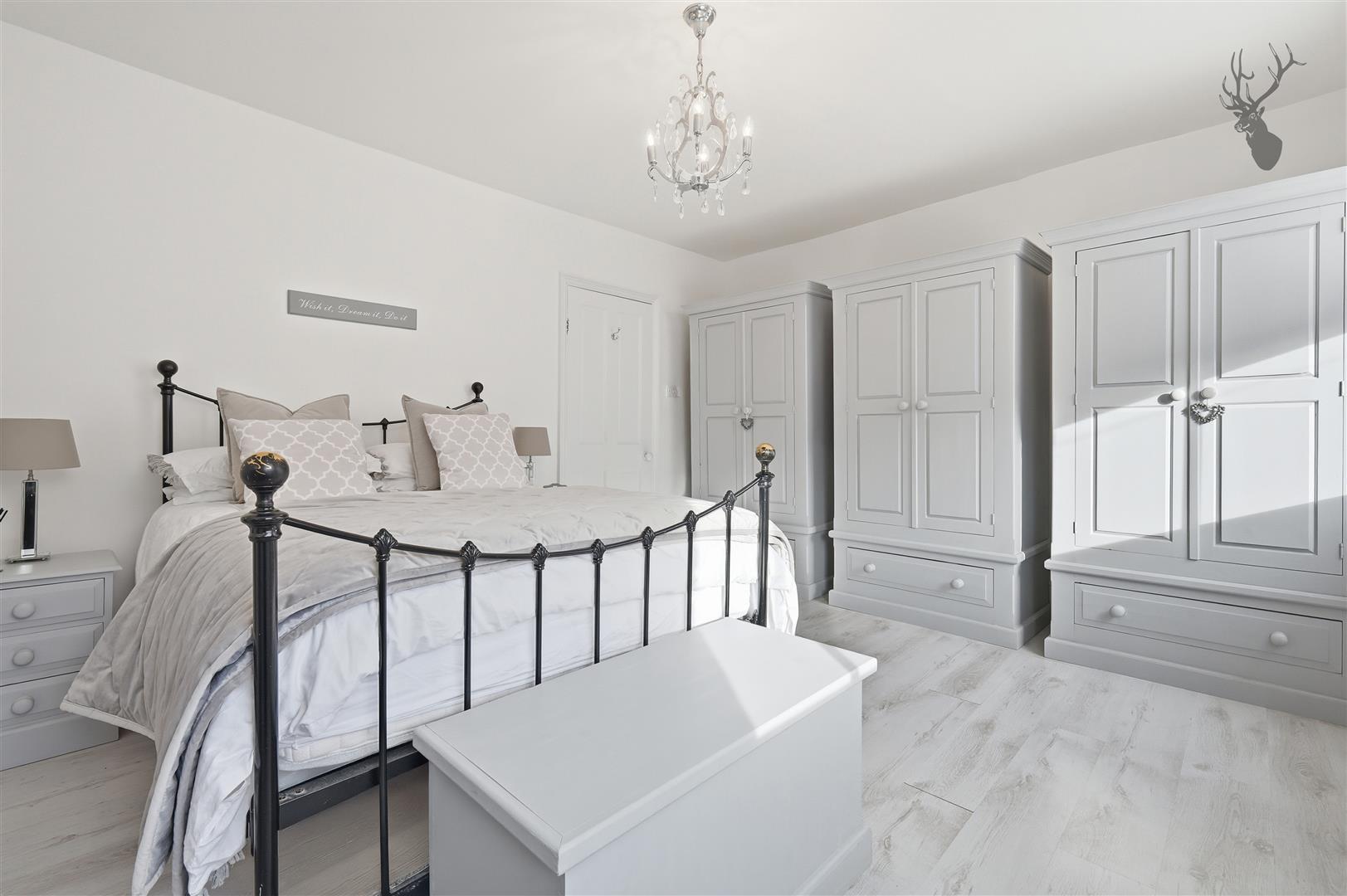 3 bedroom mid-terraced house for sale, West Grove, Woodford Green, IG8, photo 14 of 20