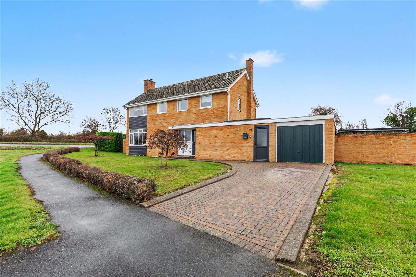 4 bedroom detached house for sale, Little Road, Evesham, WR11