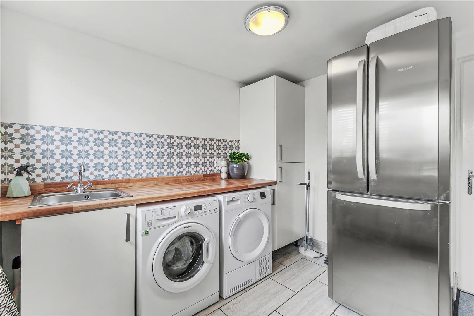 4 bedroom detached house for sale, Little Road, Evesham, WR11