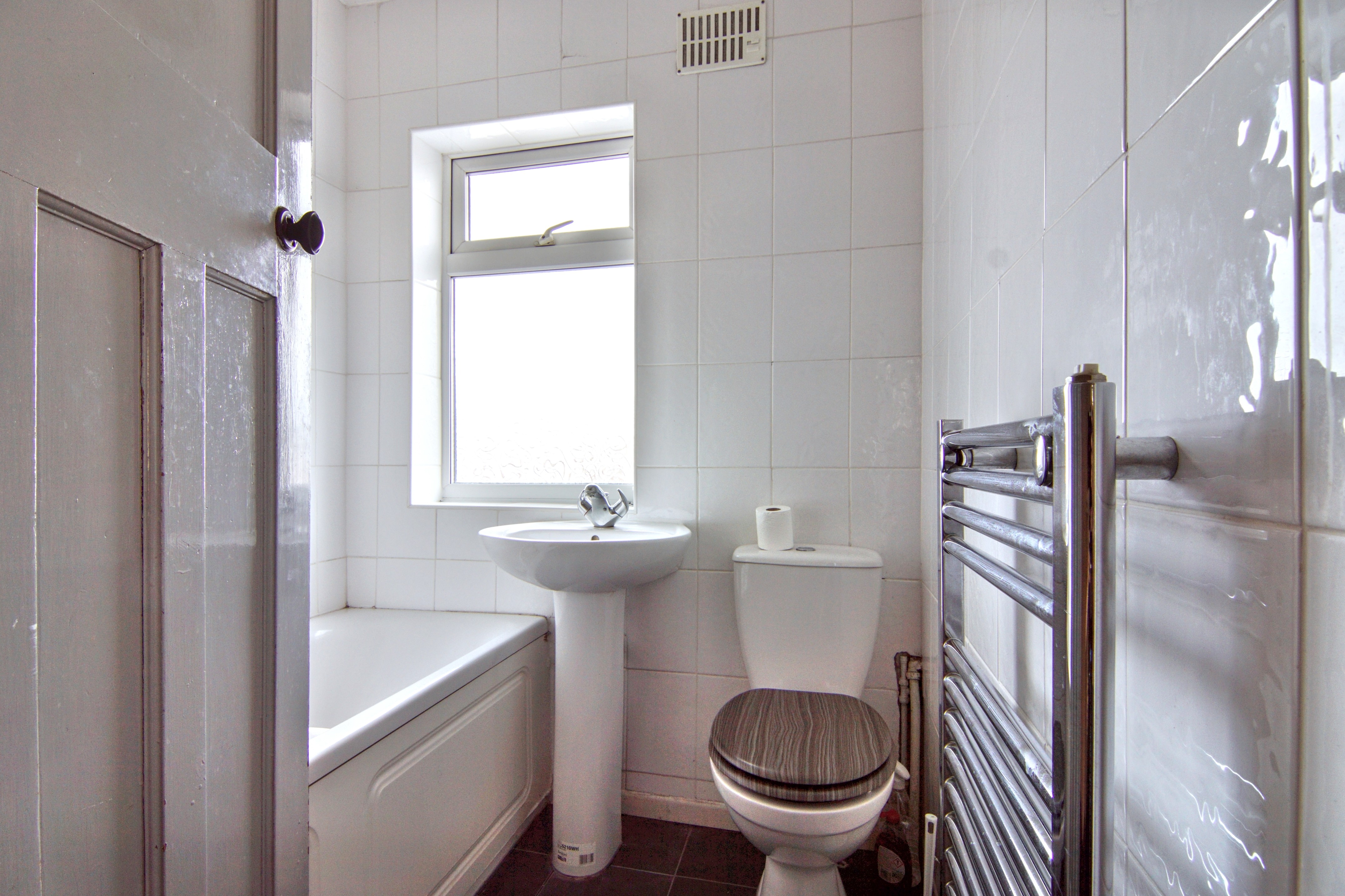 3 bedroom mid-terraced house for sale, Clovelly Road, Coventry, CV2, photo 10 of 17