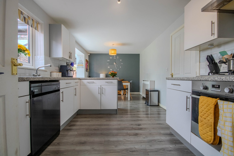 4 bedroom for sale, The Burrow Church Road, Cardiff, CF3, photo 8 of 20