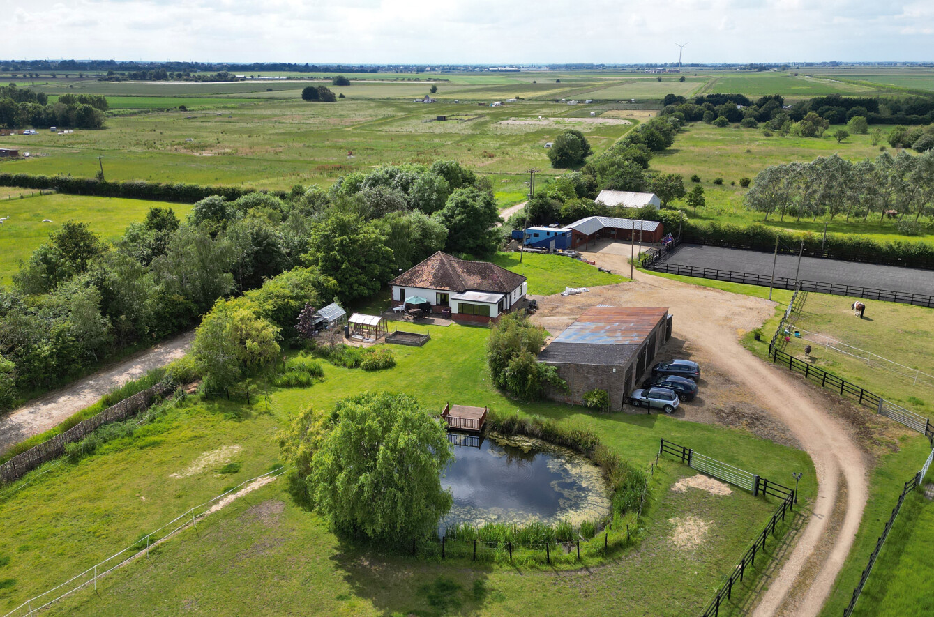 3 bedroom detached bungalow for sale, Mulberry Farm Horseway, Chatteris, PE16
