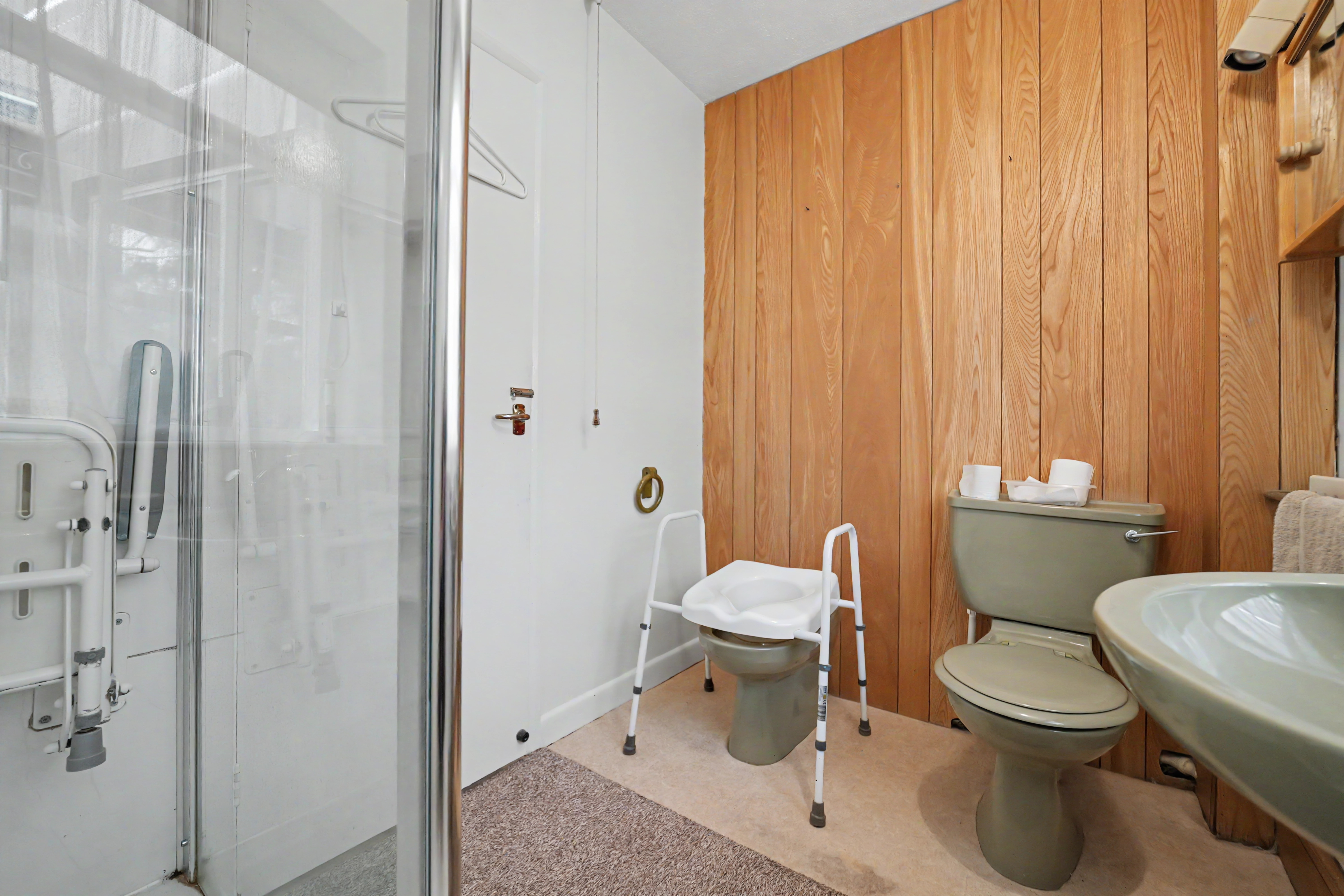 3 bedroom detached bungalow for sale, Deane Gate Drive, Leicester, LE7, photo 13 of 17