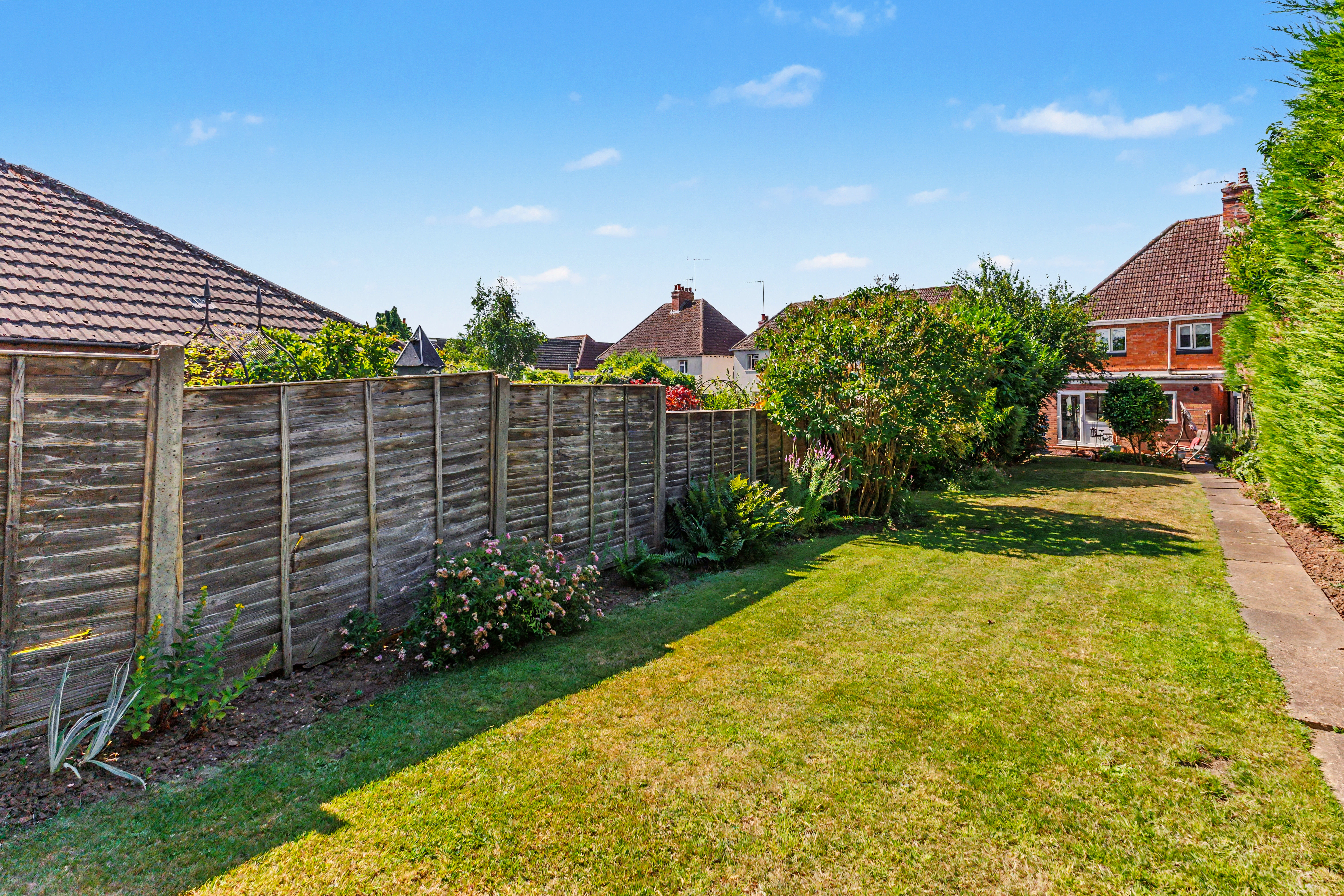 2 bedroom semi detached house for sale, Cornmore, Pershore, WR10