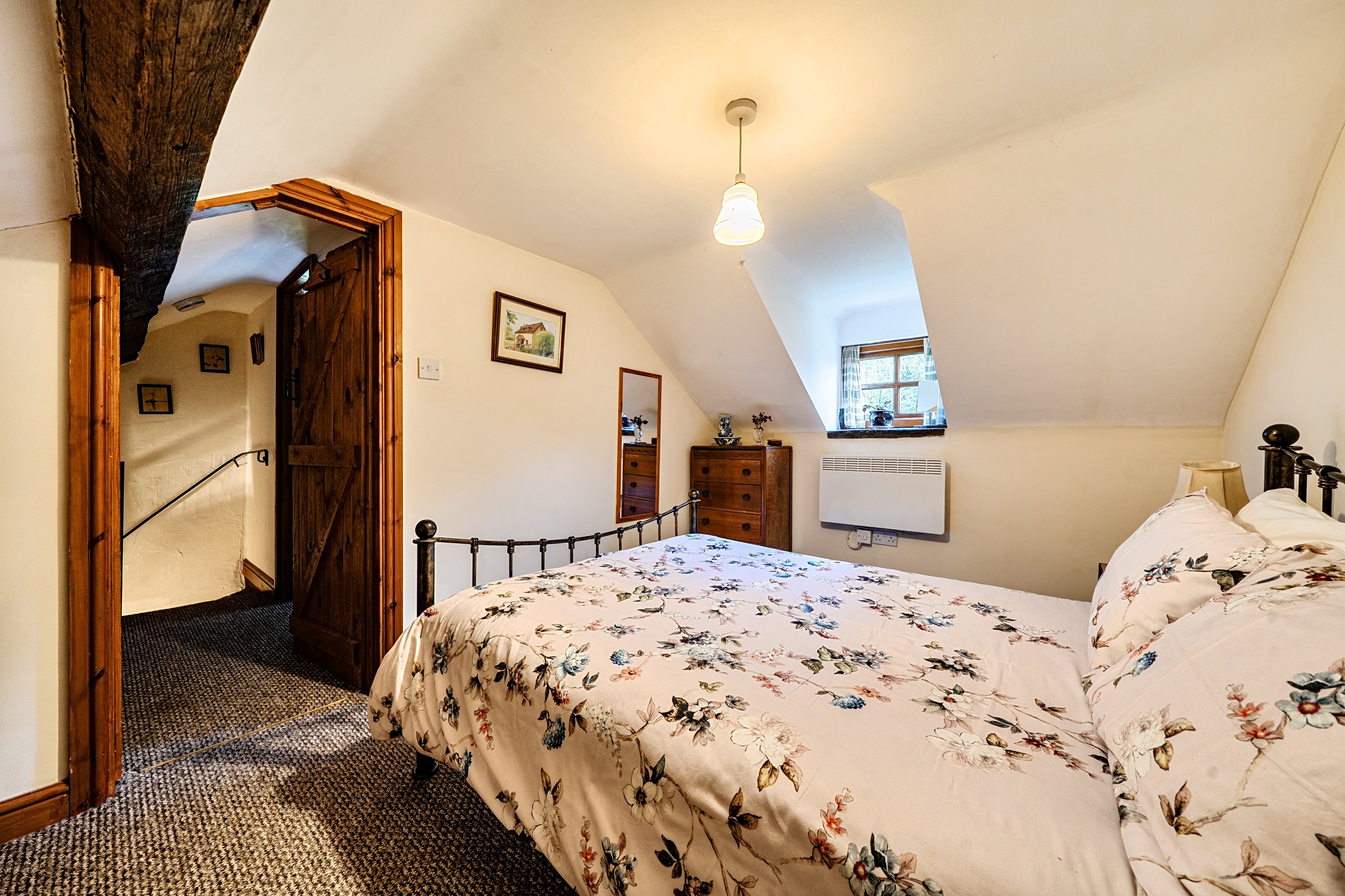 5 bedroom detached house for sale, Forest House, Pontypool, NP4