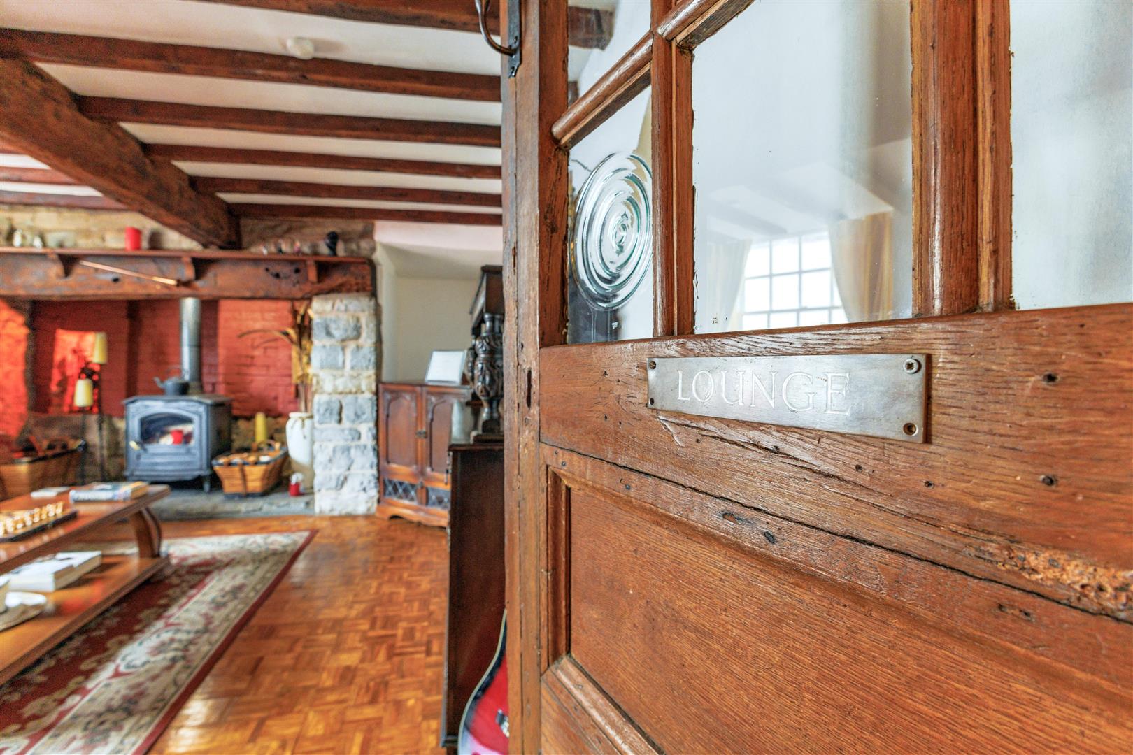 3 bedroom semi detached house for sale, Red Lion Court, Kineton, CV35