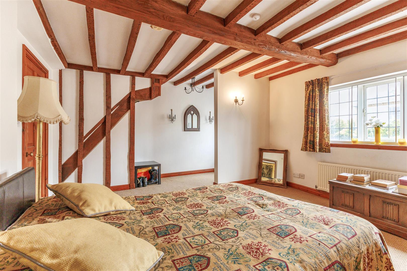 3 bedroom semi detached house for sale, Red Lion Court, Kineton, CV35