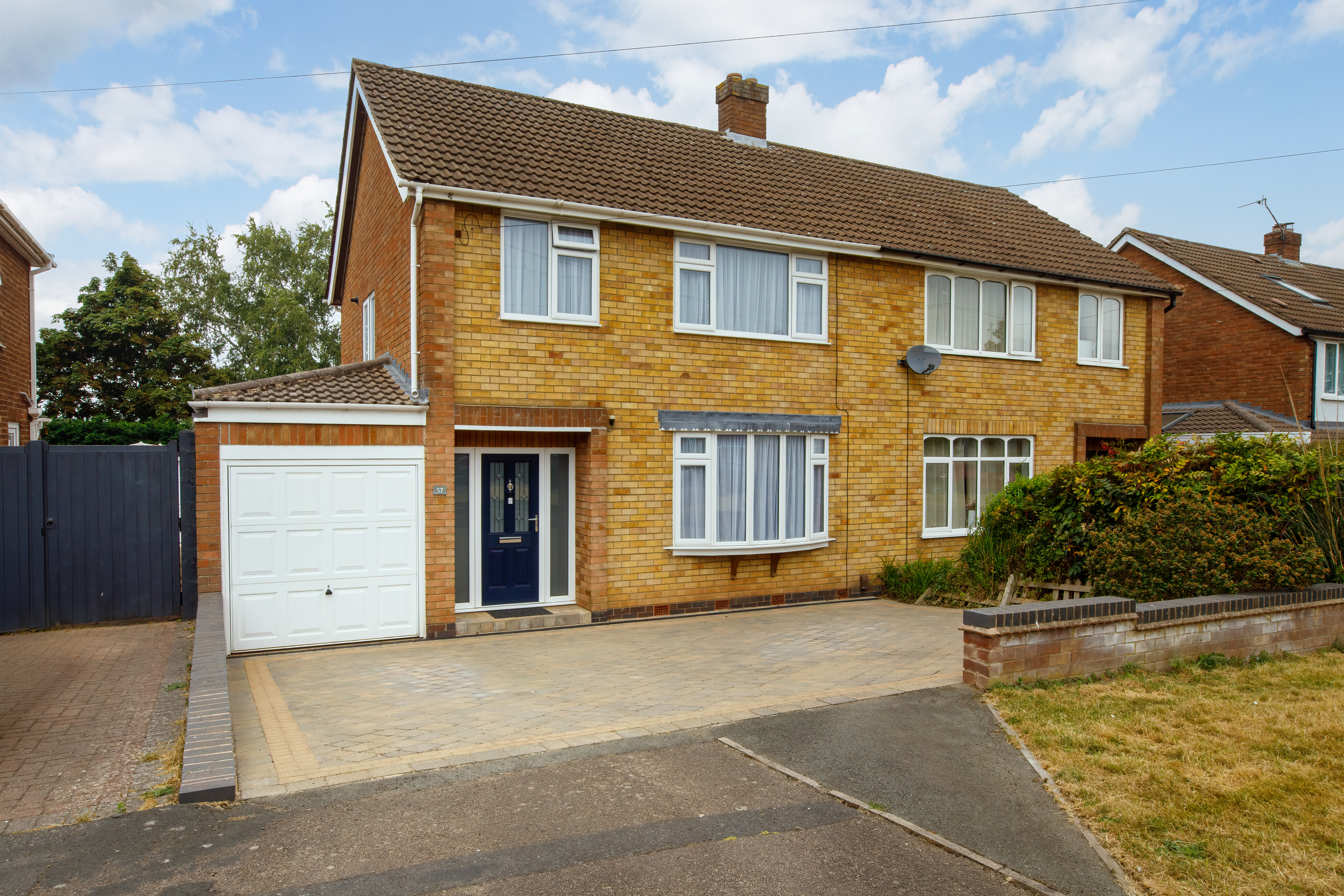3 bedroom semi detached house for sale, Beaufort Avenue, Leamington Spa, CV32