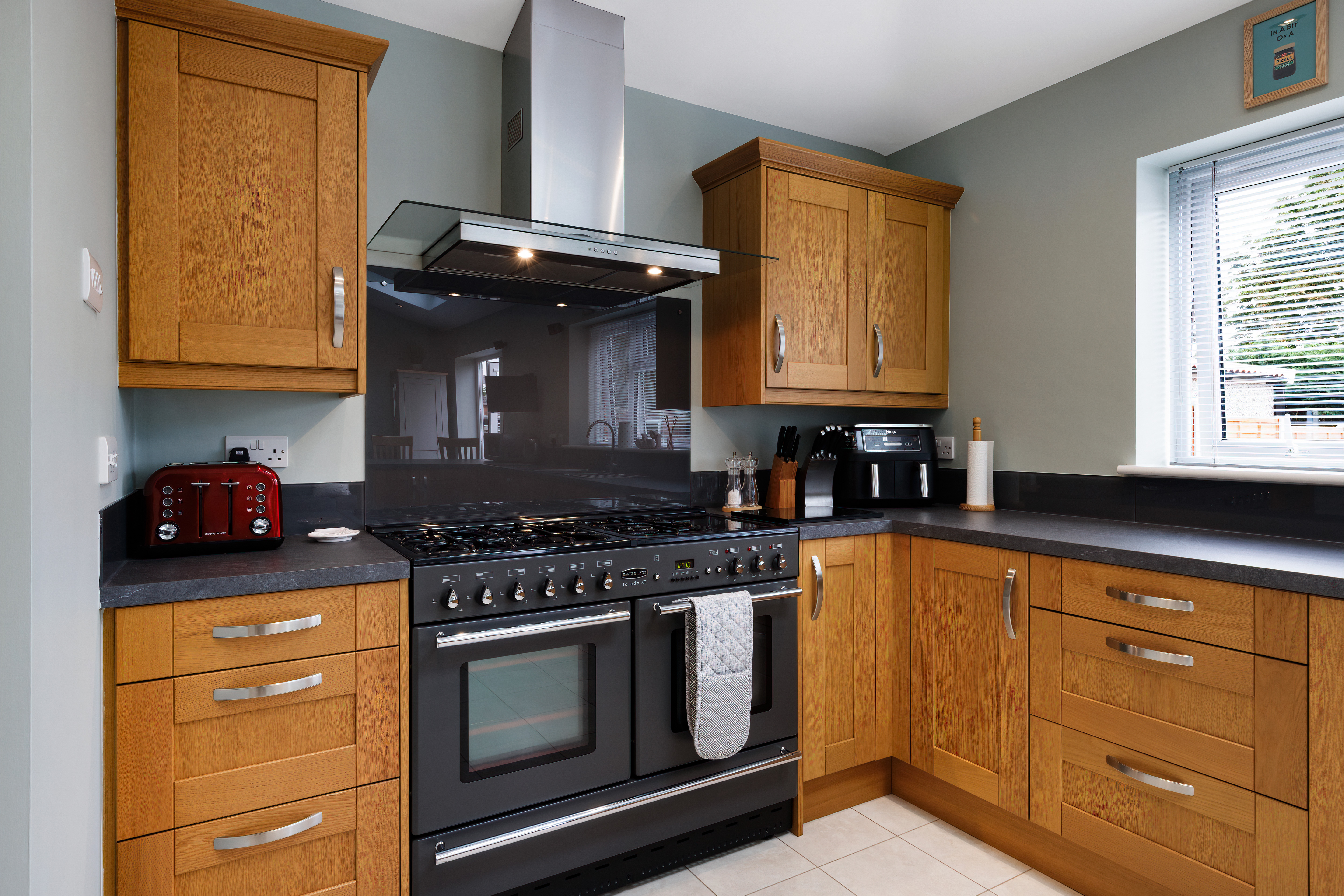 3 bedroom semi detached house for sale, Beaufort Avenue, Leamington Spa, CV32