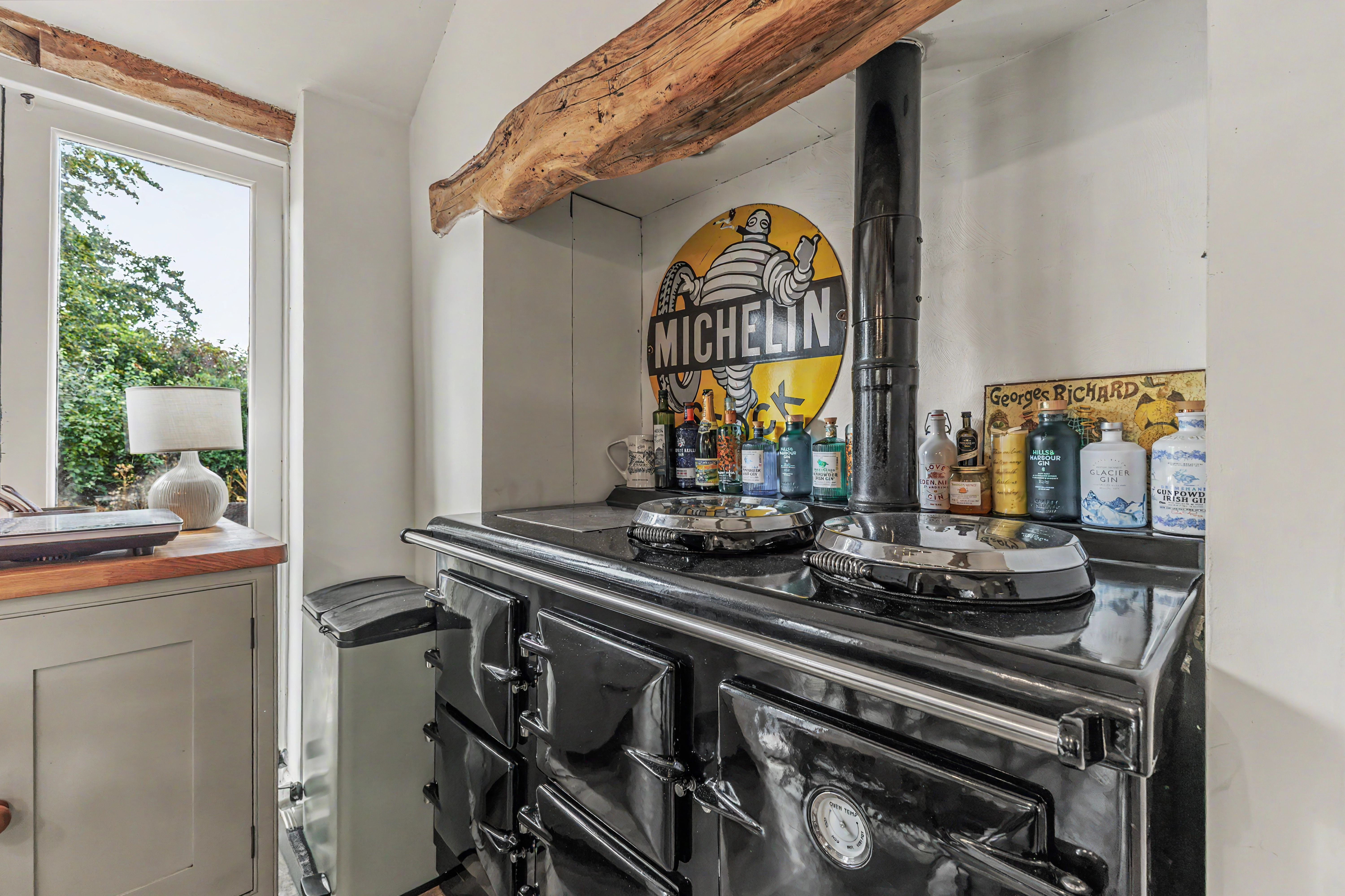 2 bedroom detached house for sale, Forge Cottage Watery Lane, Warwick, CV35