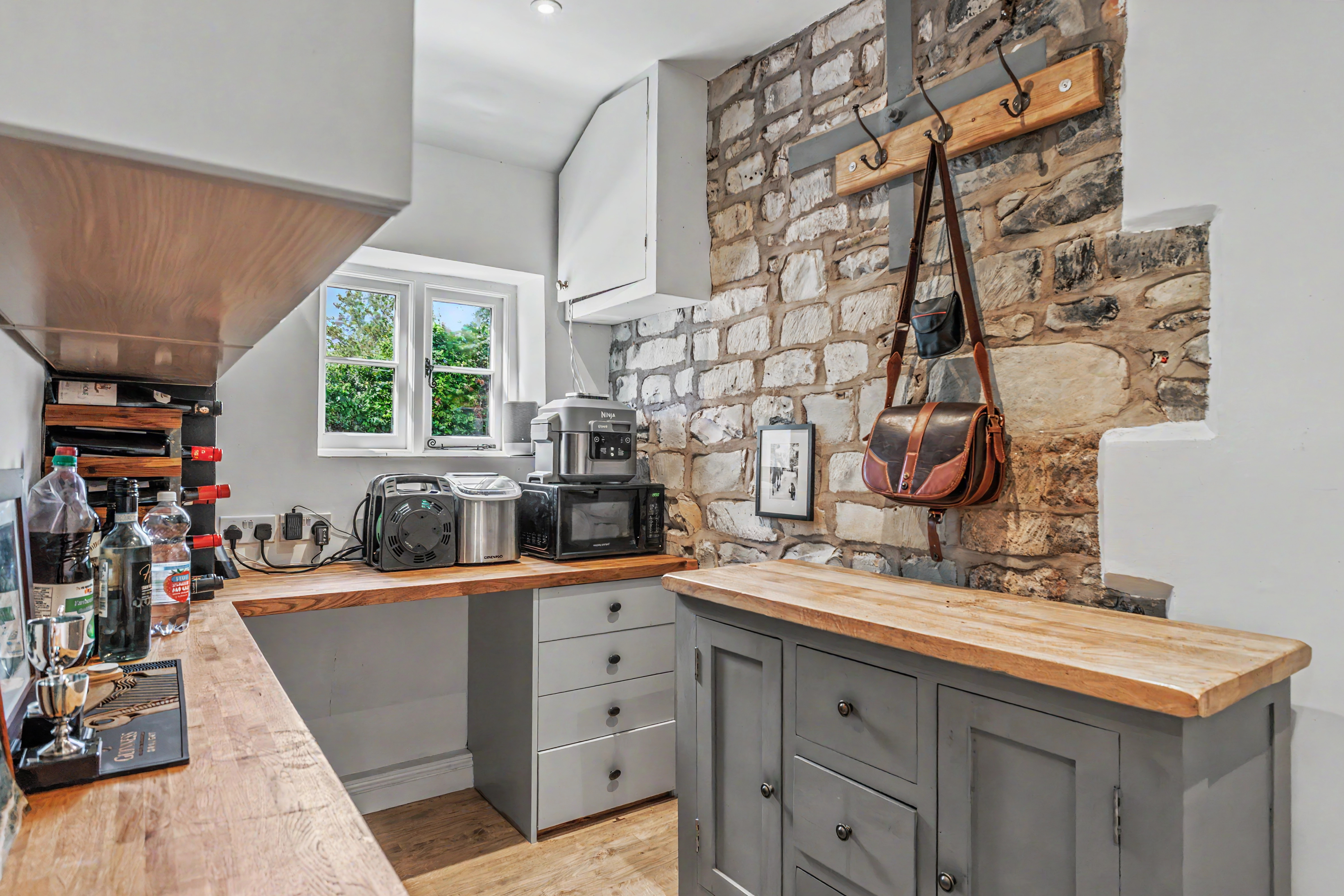 2 bedroom detached house for sale, Forge Cottage Watery Lane, Warwick, CV35