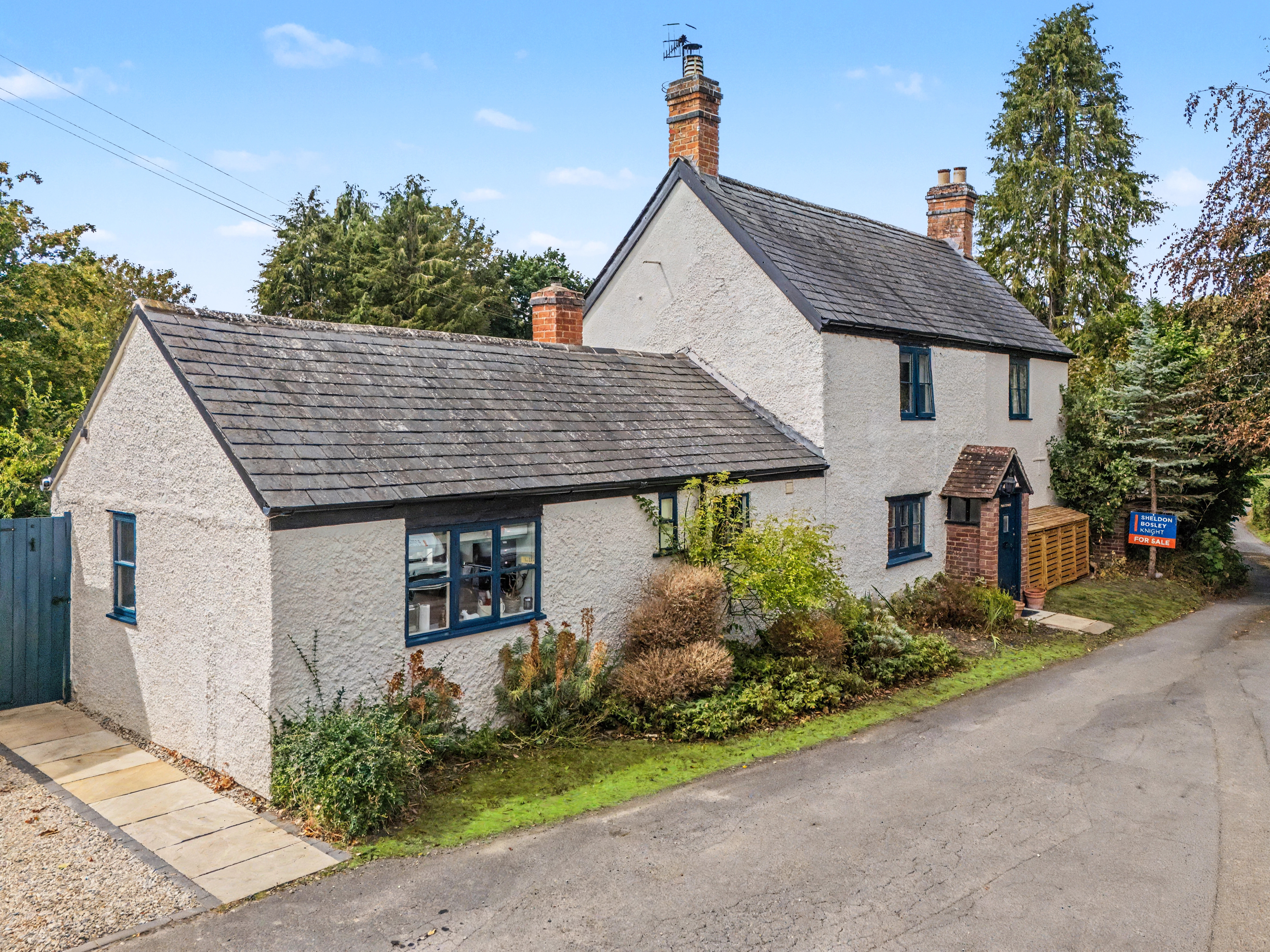 2 bedroom detached house for sale, Forge Cottage Watery Lane, Warwick, CV35