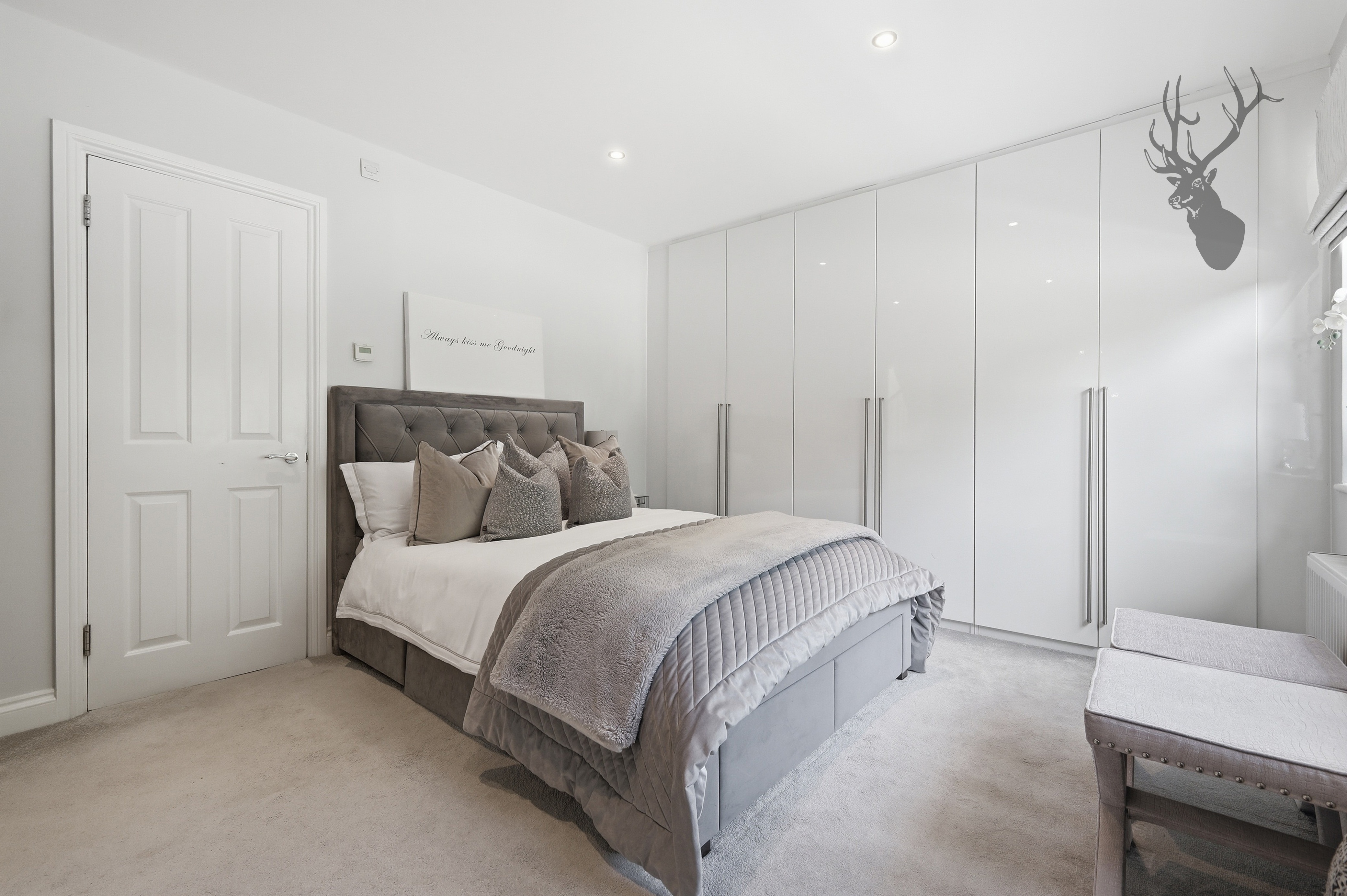 6 bedroom detached house for sale, Broadstrood, Loughton, IG10, photo 19 of 20