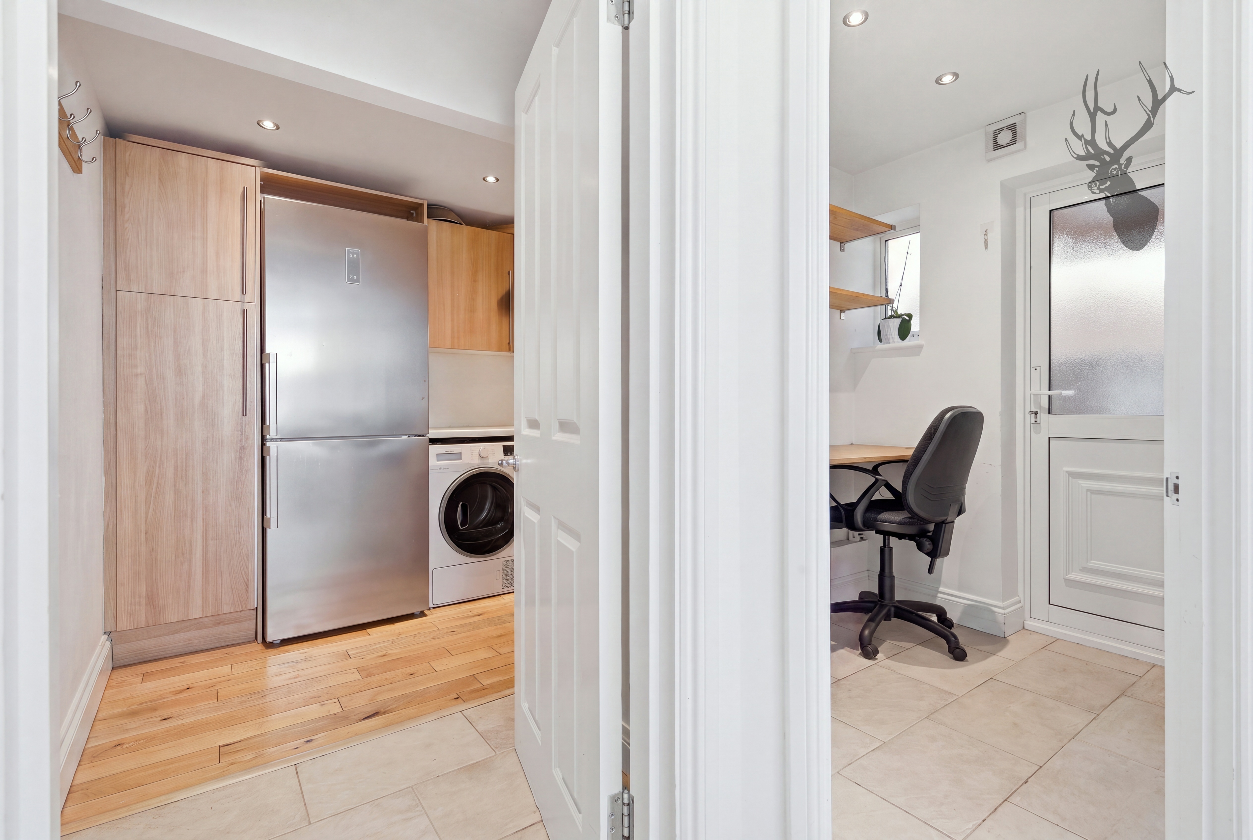 6 bedroom detached house for sale, Broadstrood, Loughton, IG10, photo 7 of 20
