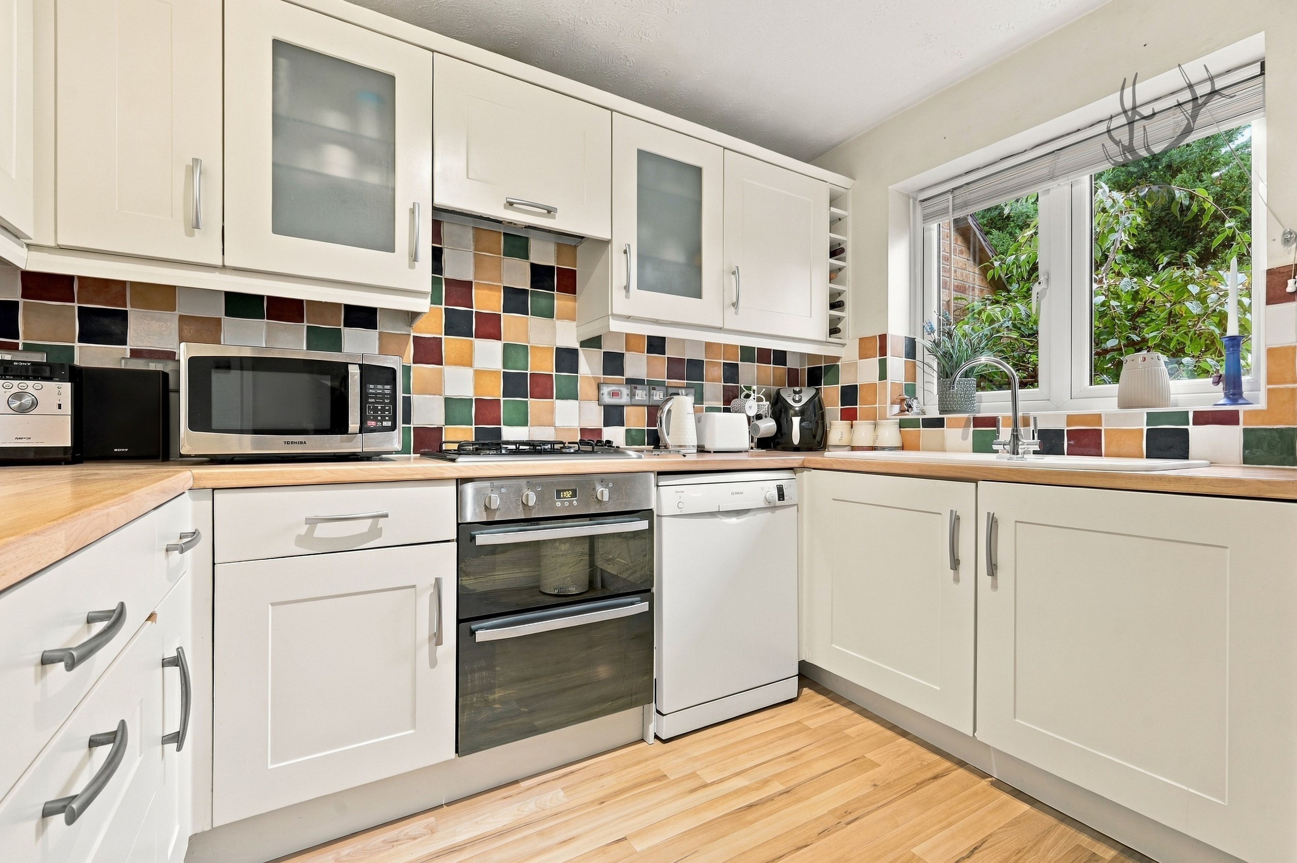 3 bedroom mid-terraced house for sale, Slade End, Epping, CM16, photo 7 of 17
