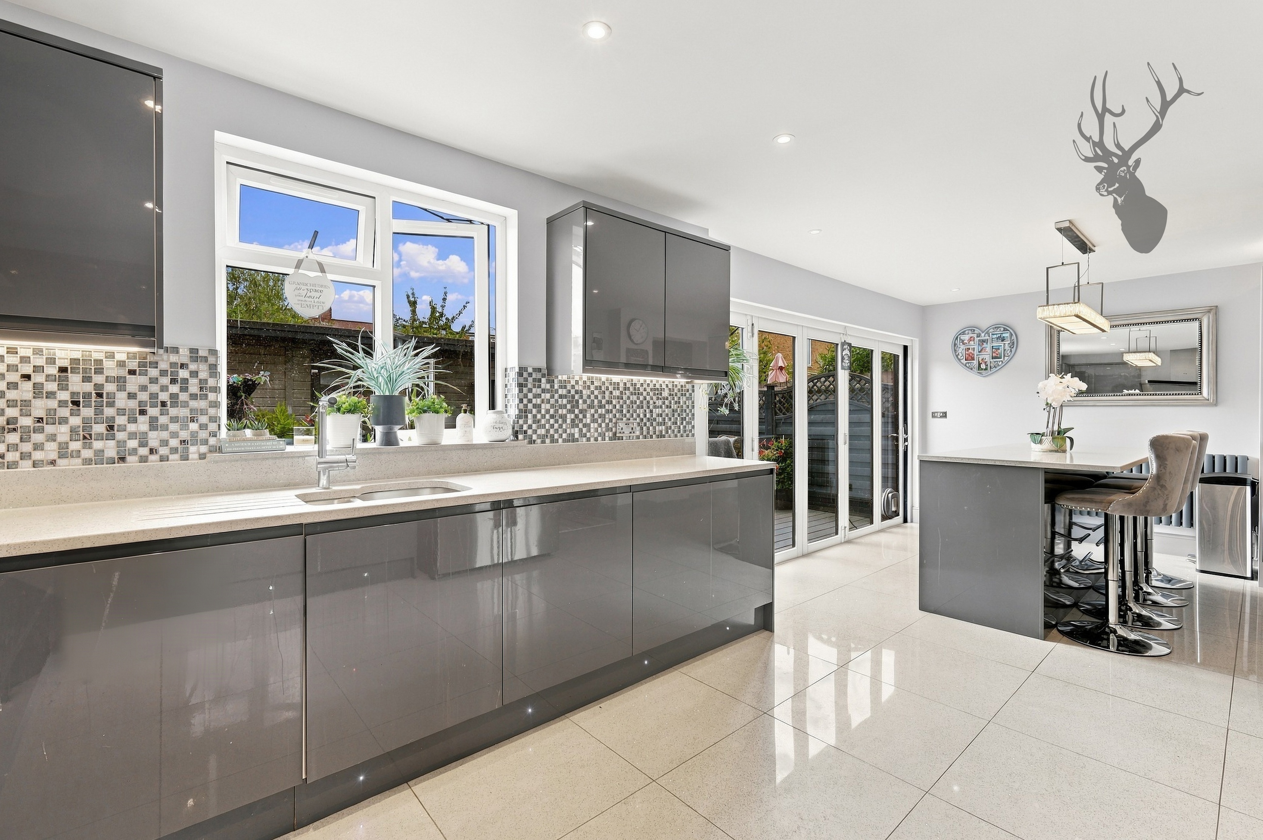 4 bedroom semi detached house for sale, Harold Road, London, E4, photo 10 of 20