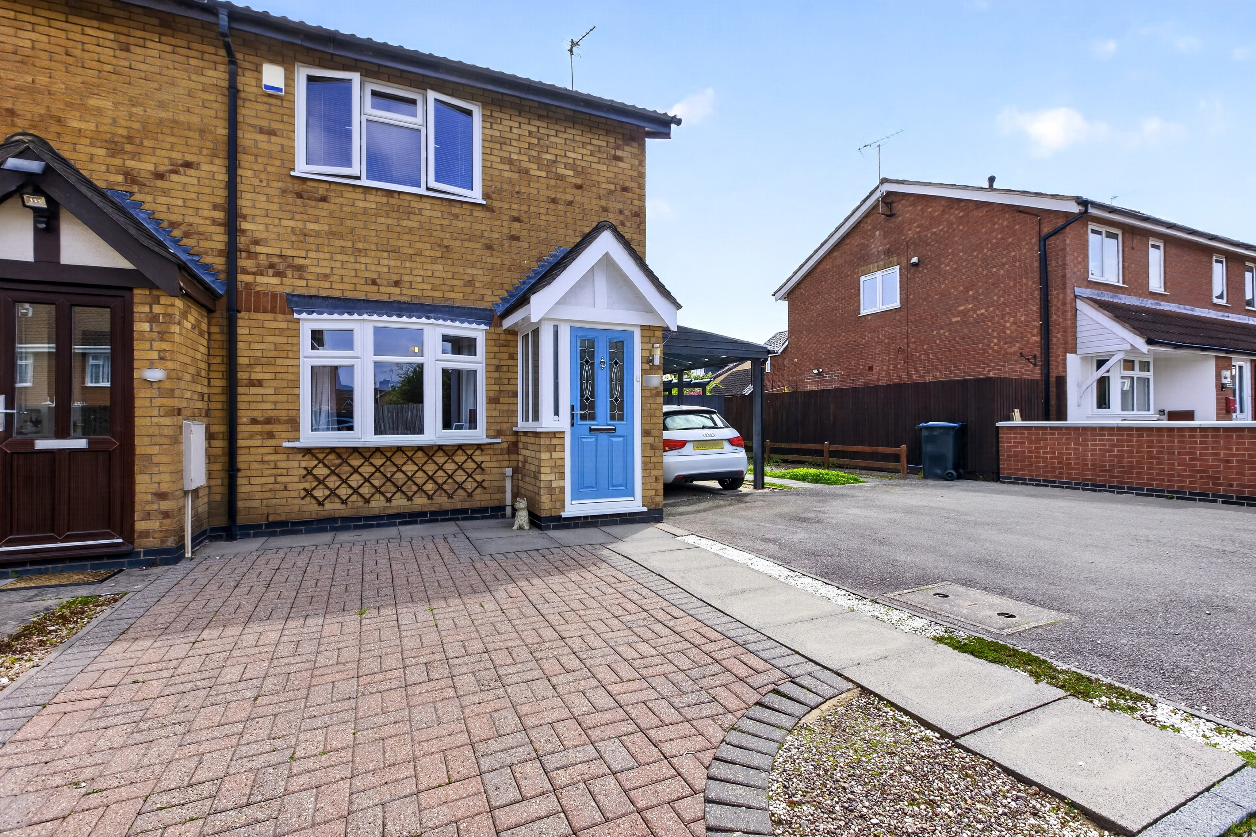 2 bedroom semi detached house for sale, Faraday Close, Leicester, LE9