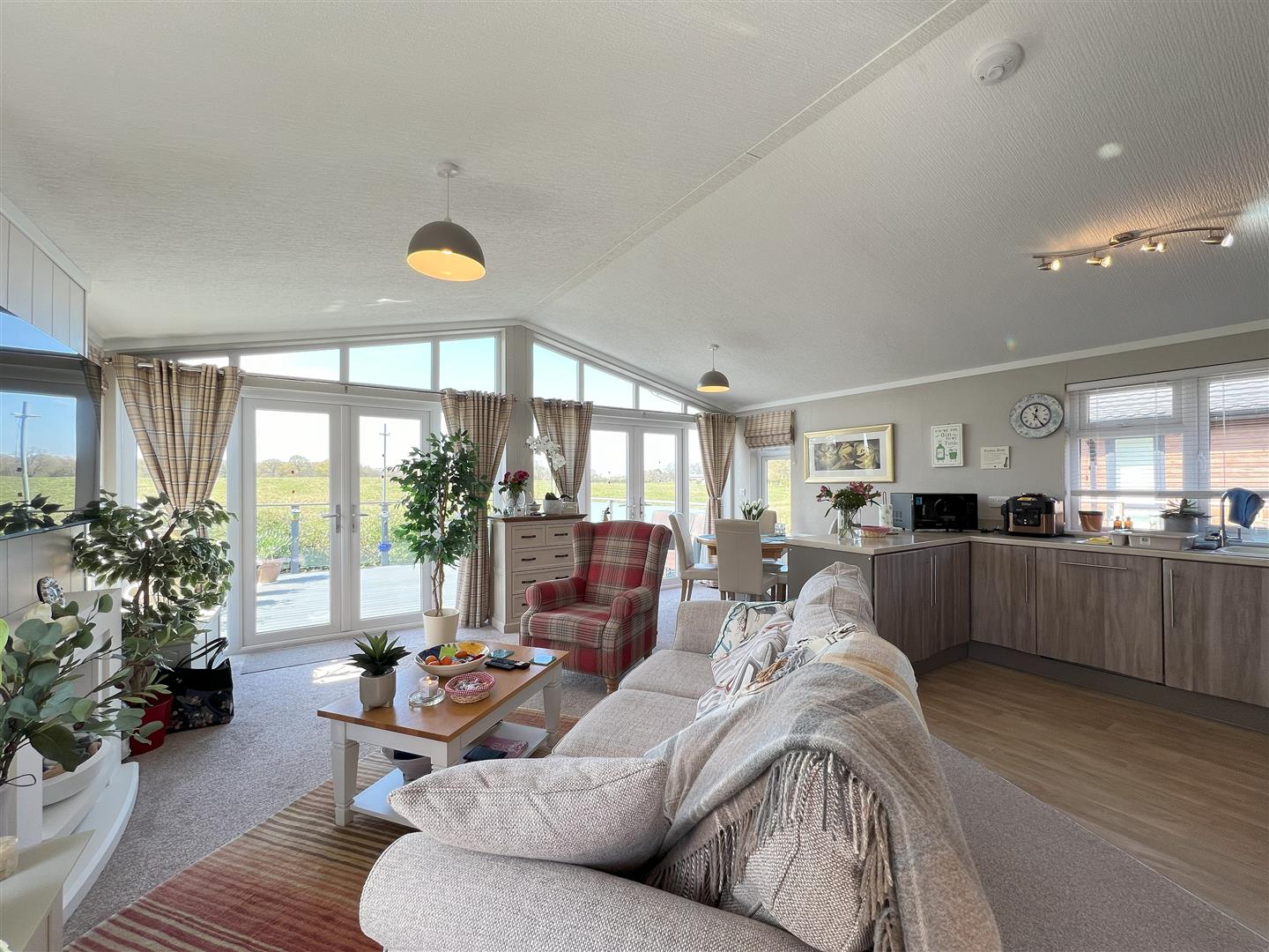 2 bedroom other for sale, Ladera Lodge, Congleton, CW12, photo 2