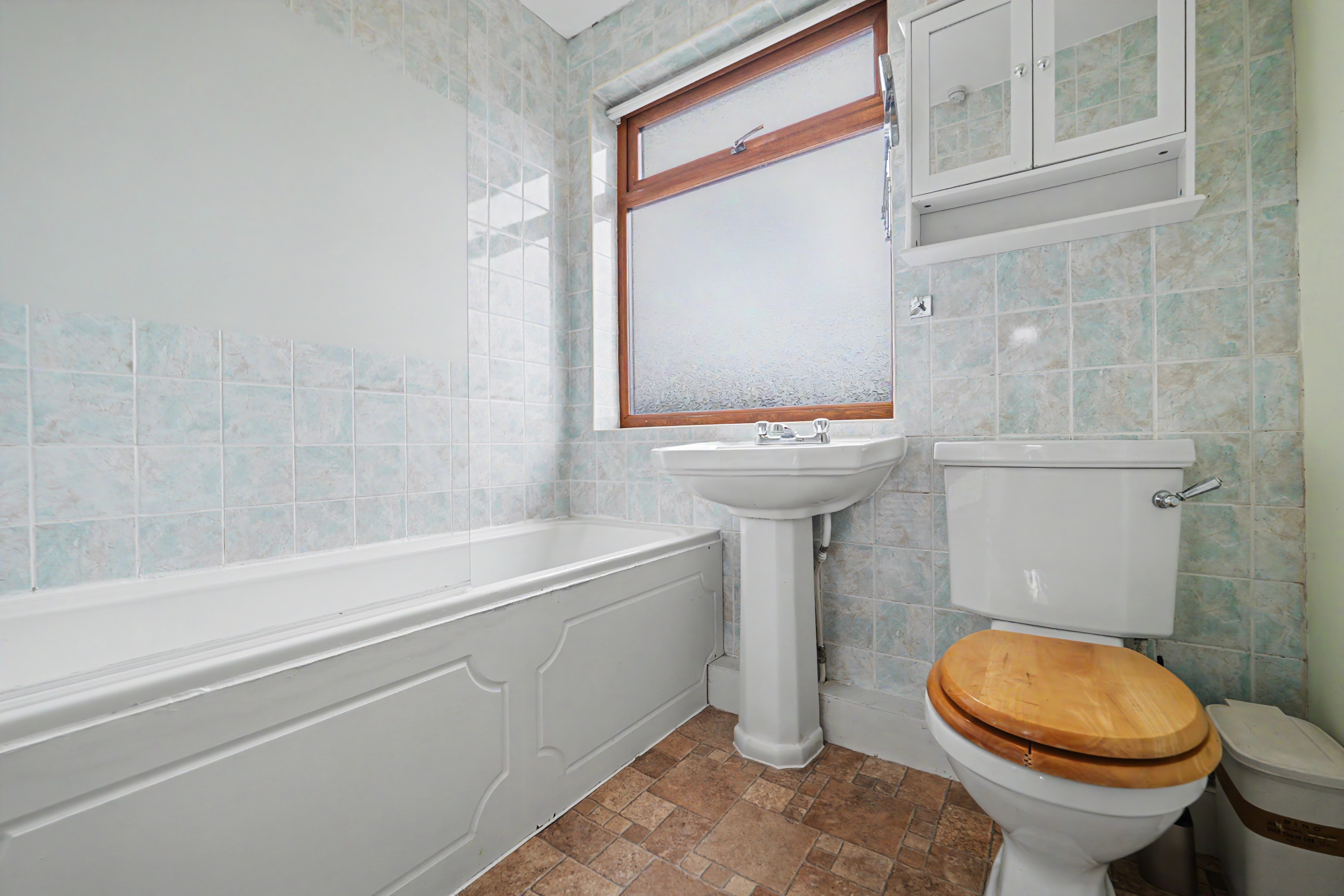 3 bedroom terraced house for sale, Linden Road, Loughborough, LE11