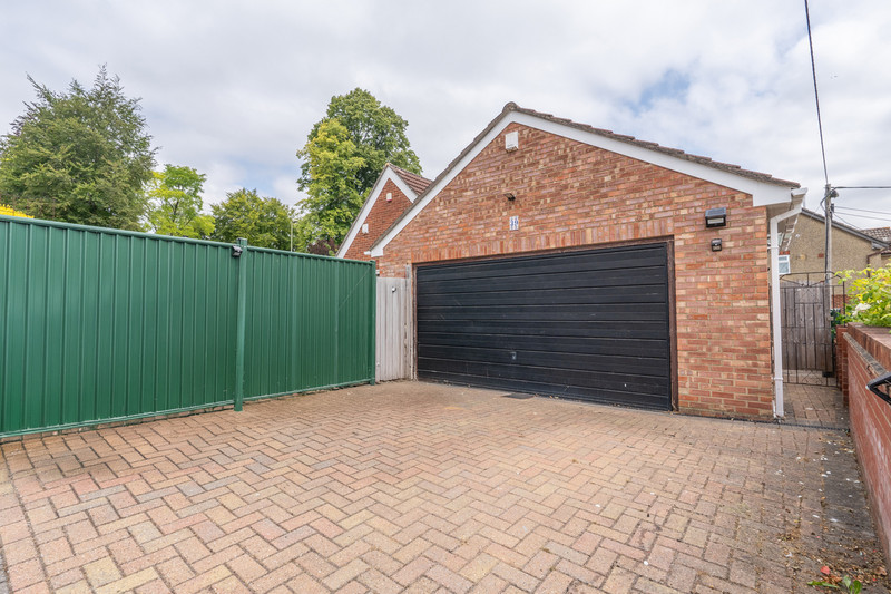 4 bedroom for sale, Salisbury Road, Andover, SP10, photo 2
