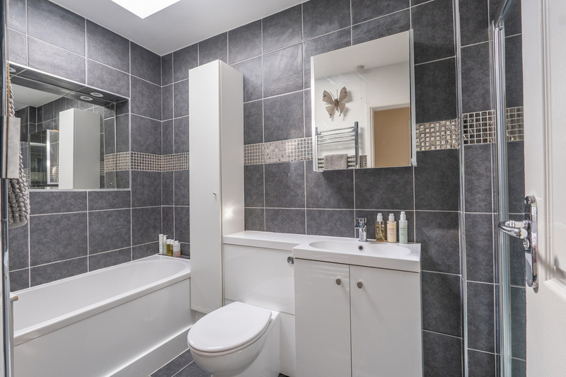 4 bedroom for sale, Salisbury Road, Andover, SP10, photo 11 of 13