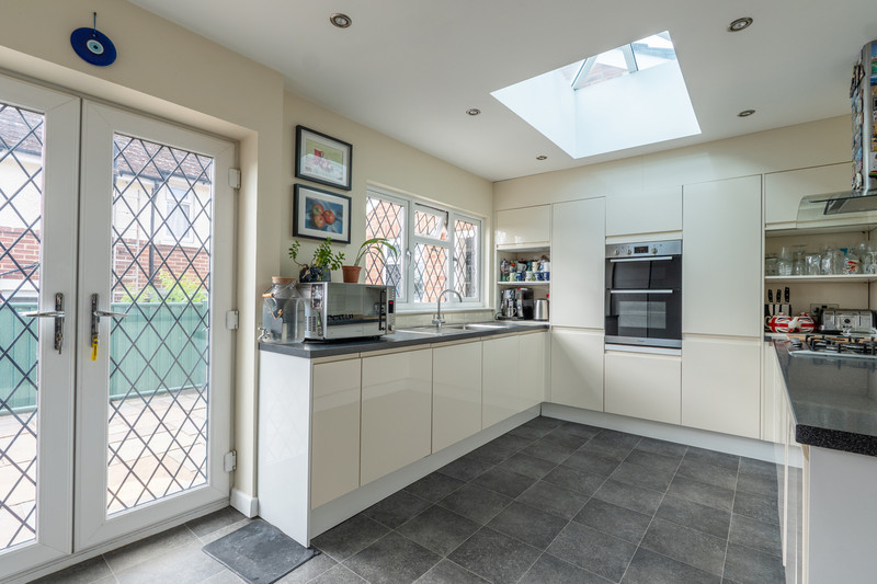 4 bedroom for sale, Salisbury Road, Andover, SP10, photo 5